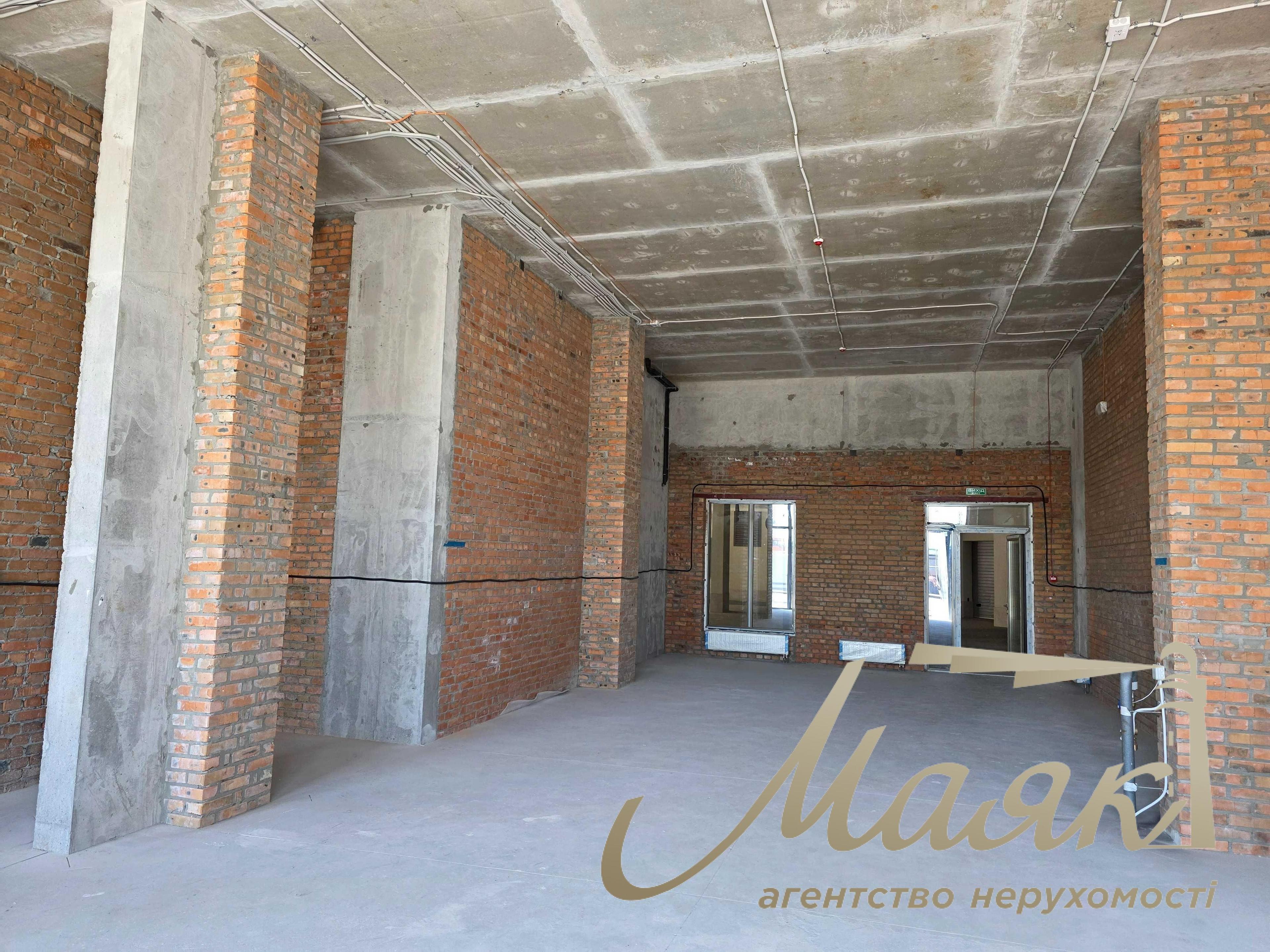 Оренда фасаду 125м2, ЖК Іллінський Хаус, перша лінія