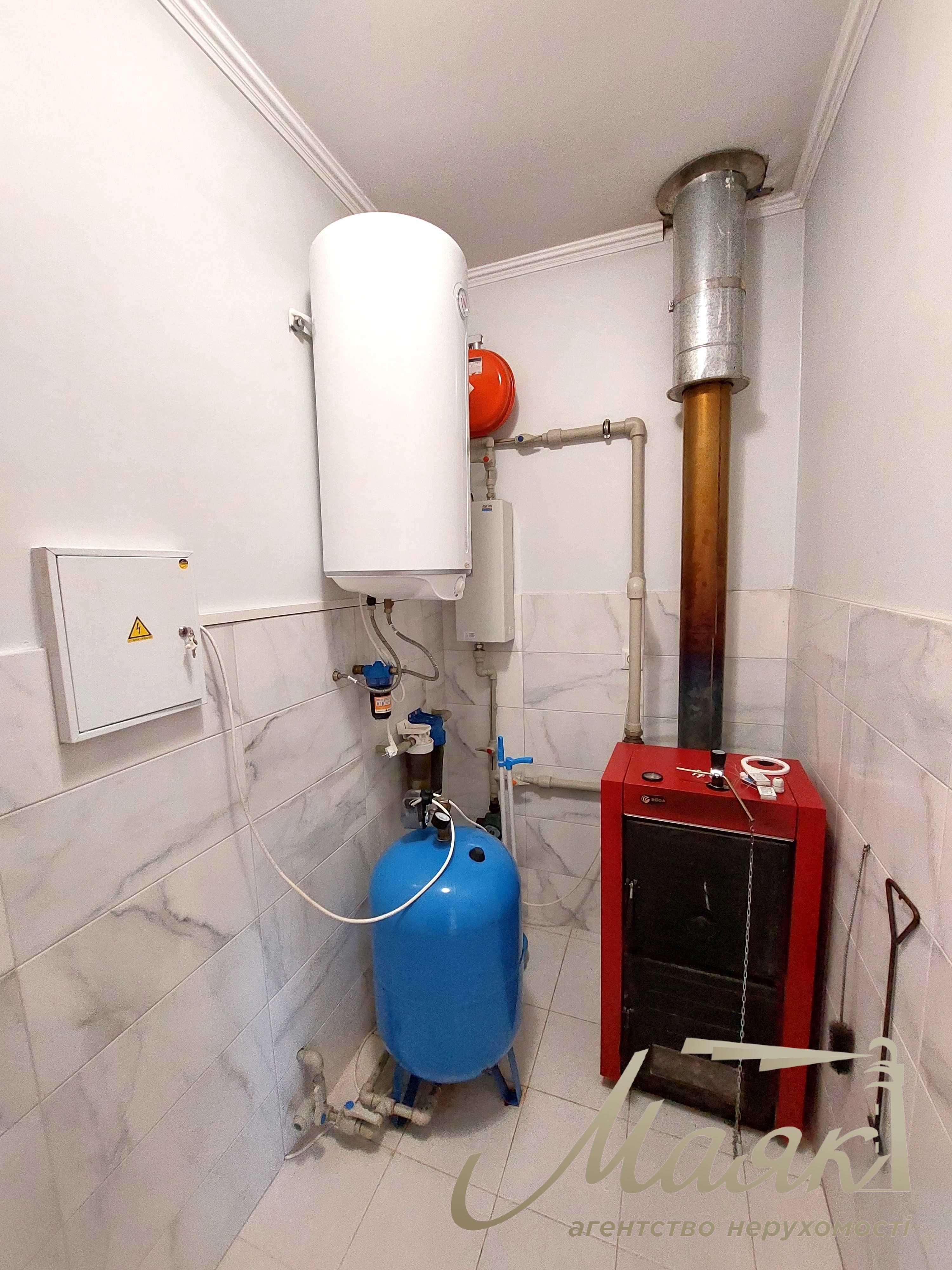 Продаж будинку з ремонтом 147м2 у Лісниках, біля озера.