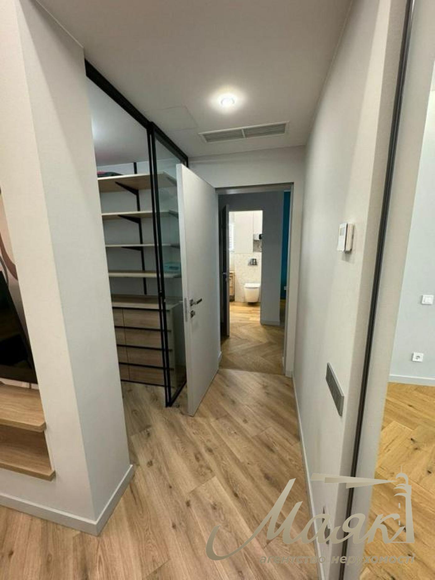 Оренда 4-х кімнатної квартири, 86 м2 ЖК Французький квартал 2 Маккейна Предславинська