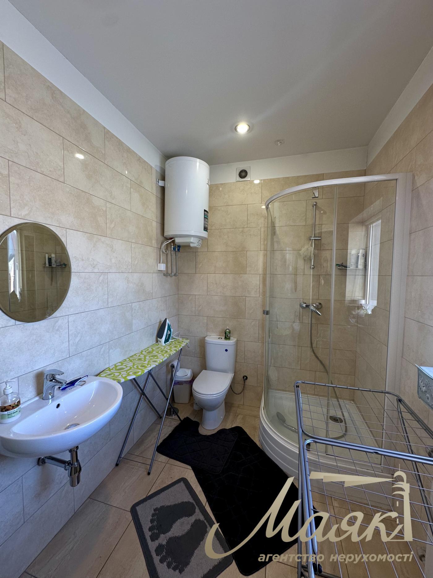 Rent a front building (656m2) on 7.5 hectares, Sadovaya street, with. Sofievskaya Borschagovka