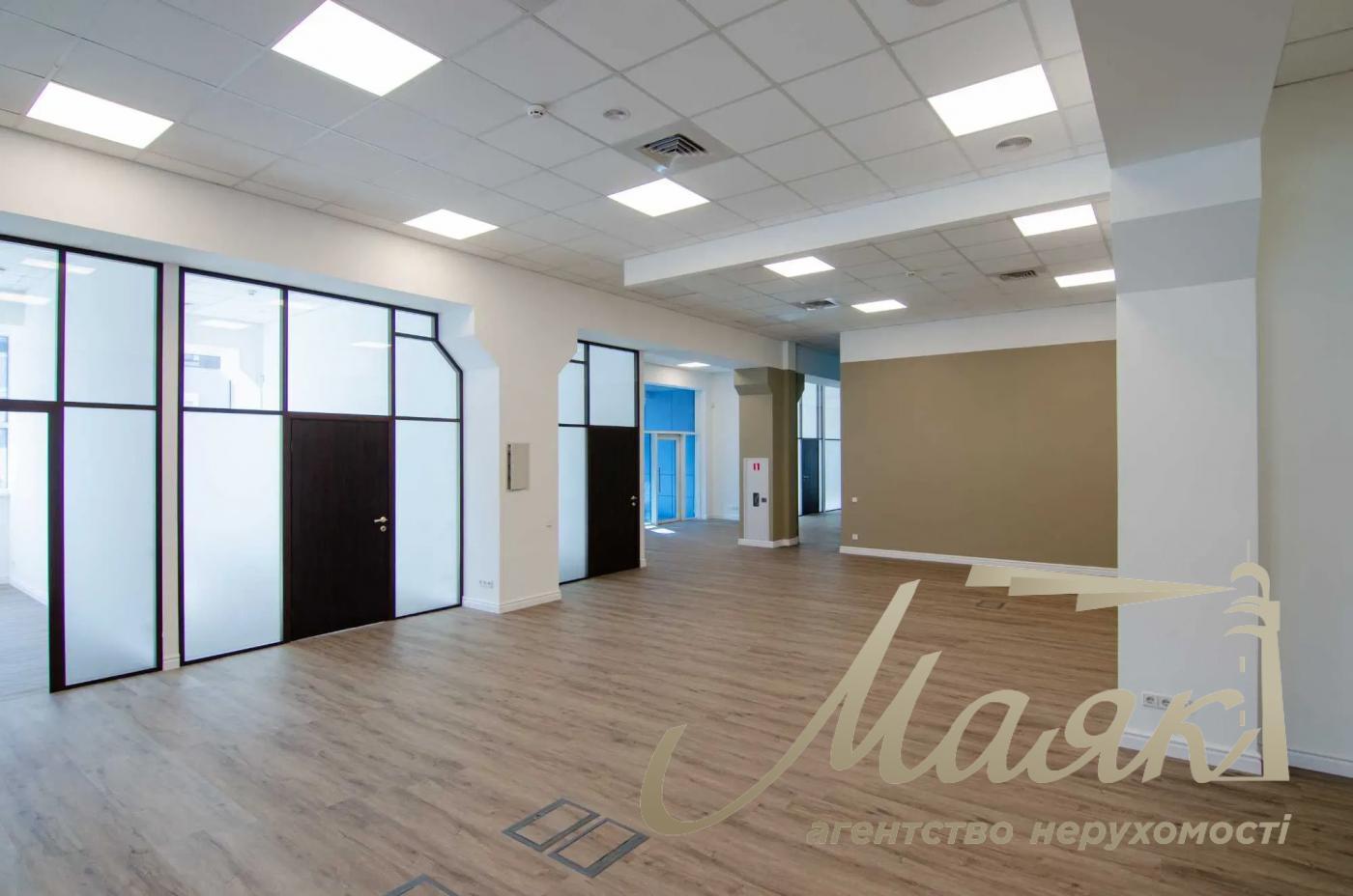 Аренда офиса 588м2 в бизнес-центре Victoria Park, пер. Ахтырский, Киев