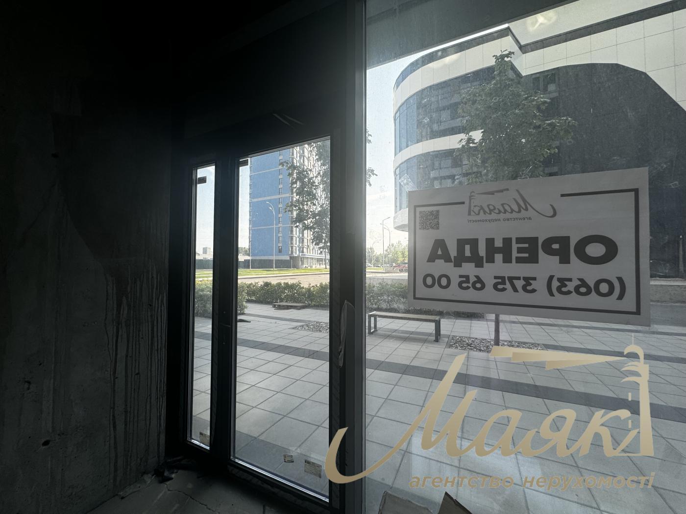 Оренда фасадного дворівневого приміщення ЖК Great (270м2)