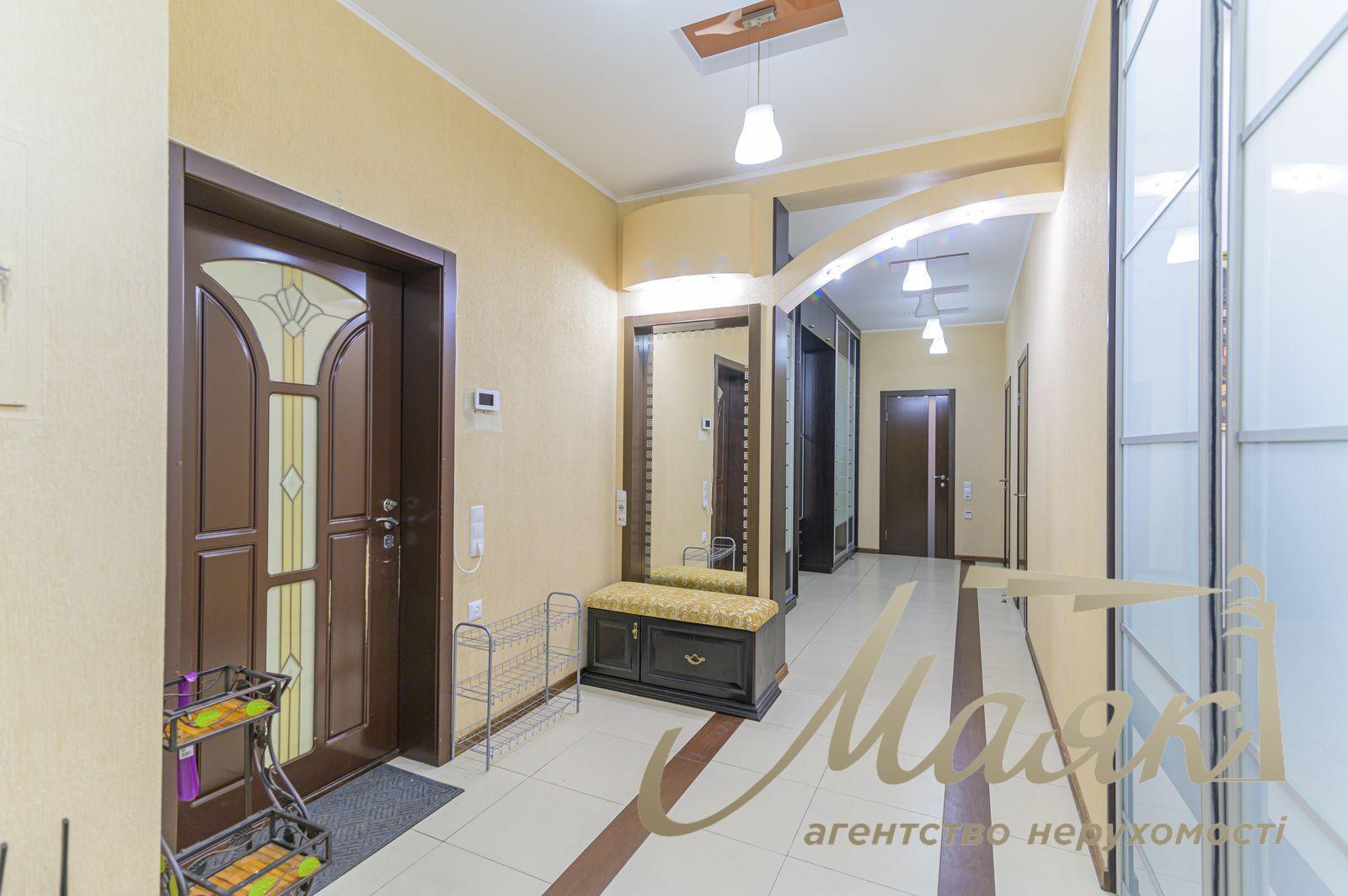 Продаж 3к квартири вул. Чорновола, Лук'янівка