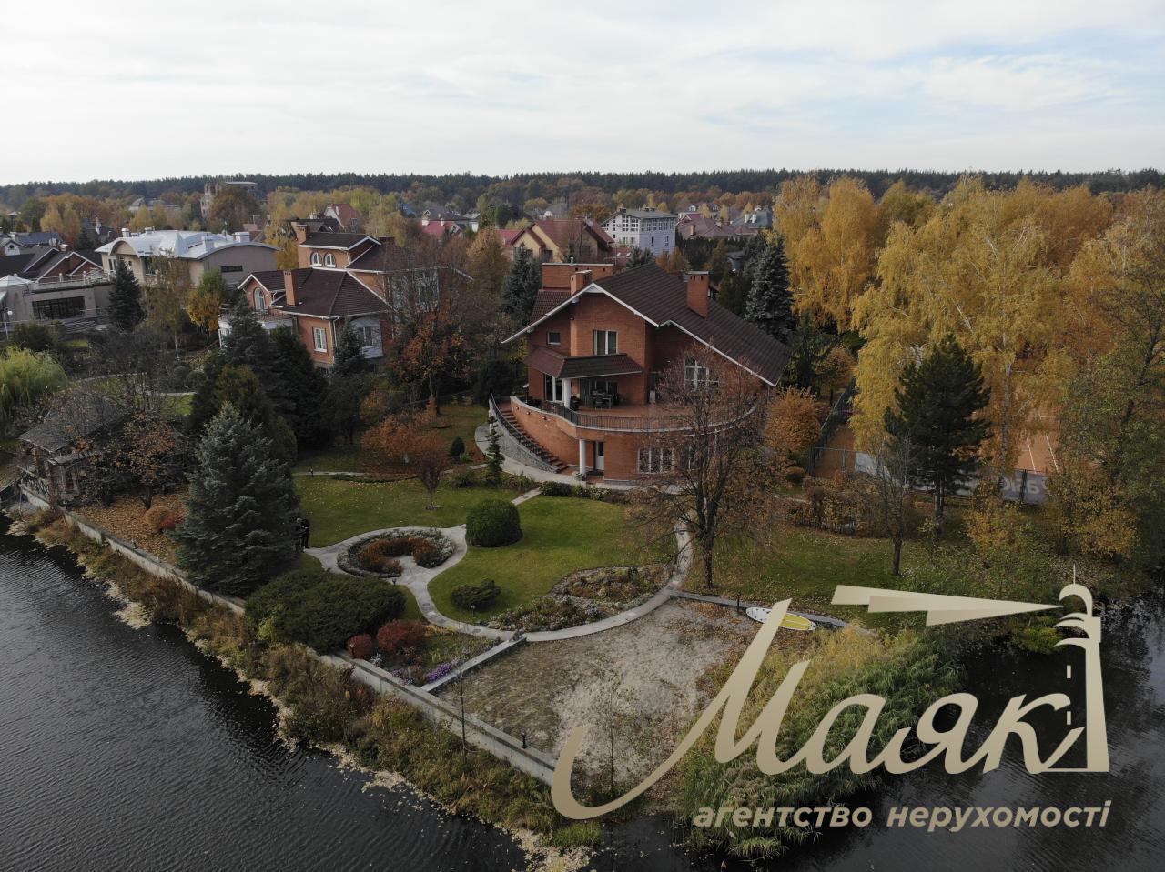 Sale of a house in the residential complex "Golden Gate", Kozin village.