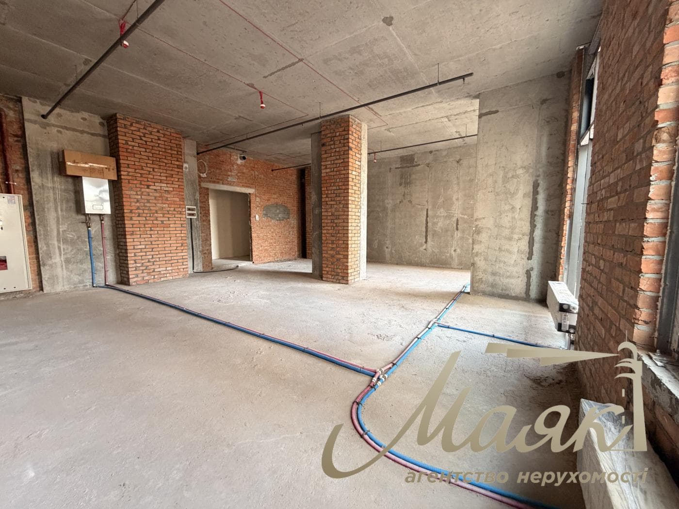 Продаж об'єднаного комерційного приміщення у ЖК «Метрополіс» (352,32 м²), Теремки