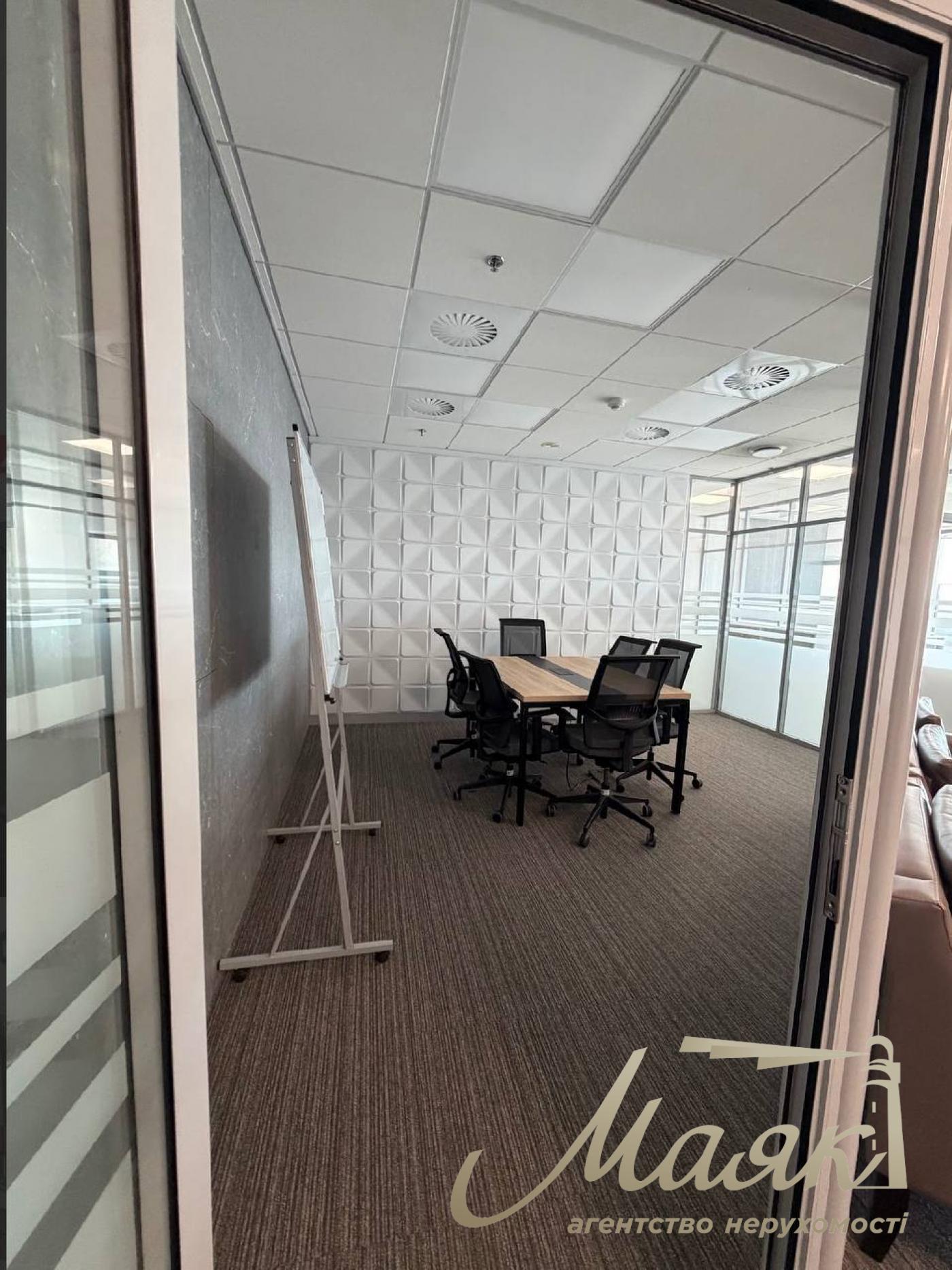 Оренда офісу 227м2, БЦ Гулівер, вежа А