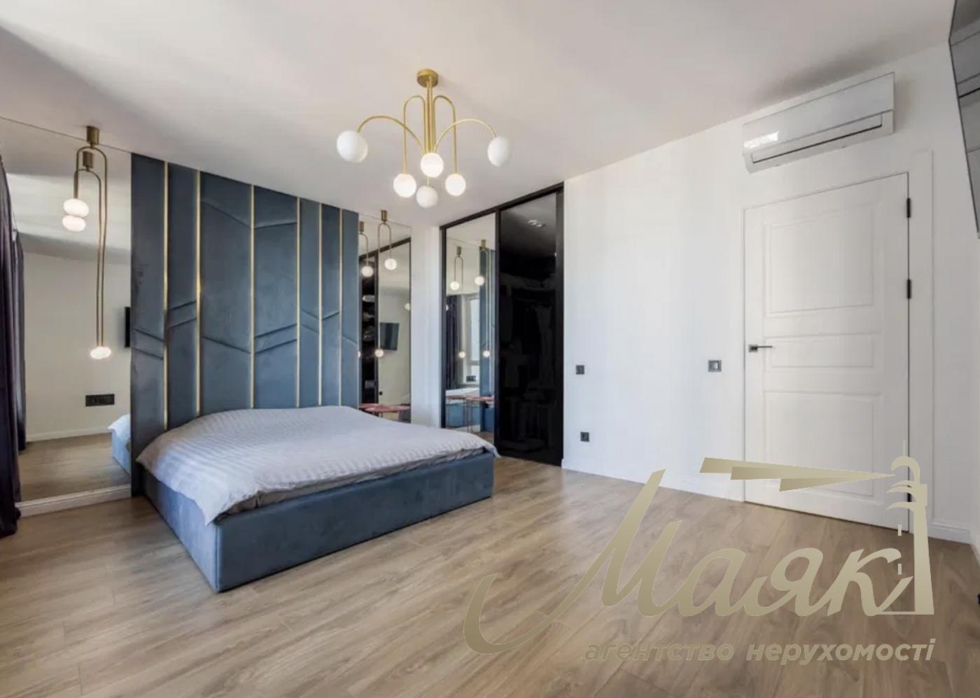 Продаж квартири 70 м² з дизайнерським ремонтом - ЖК "Новопечерська Вежа", вул. Бойчука 41Б