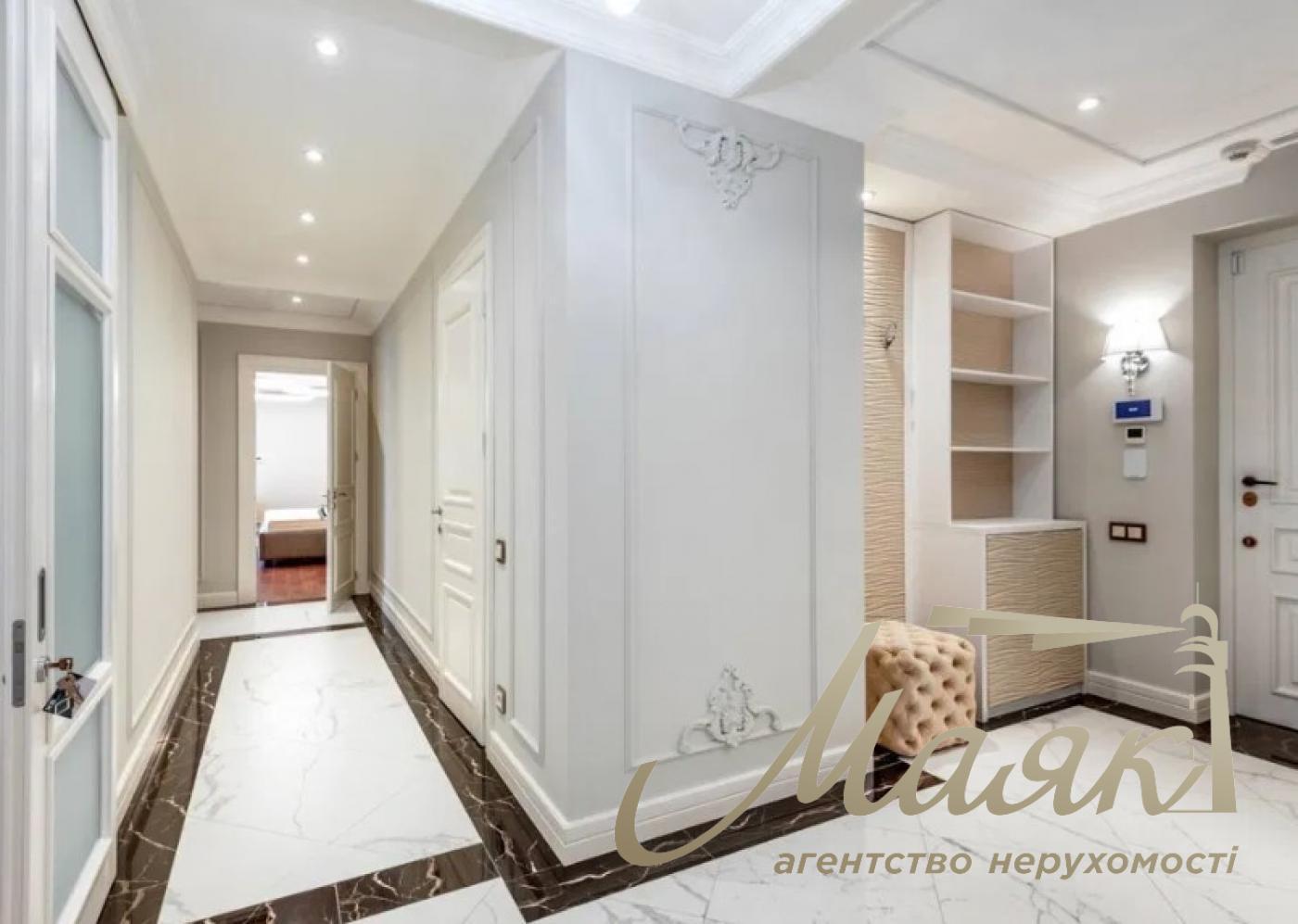 Rent 3-room apartment residential complex Lipska Vezha st. Institutskaya 18a