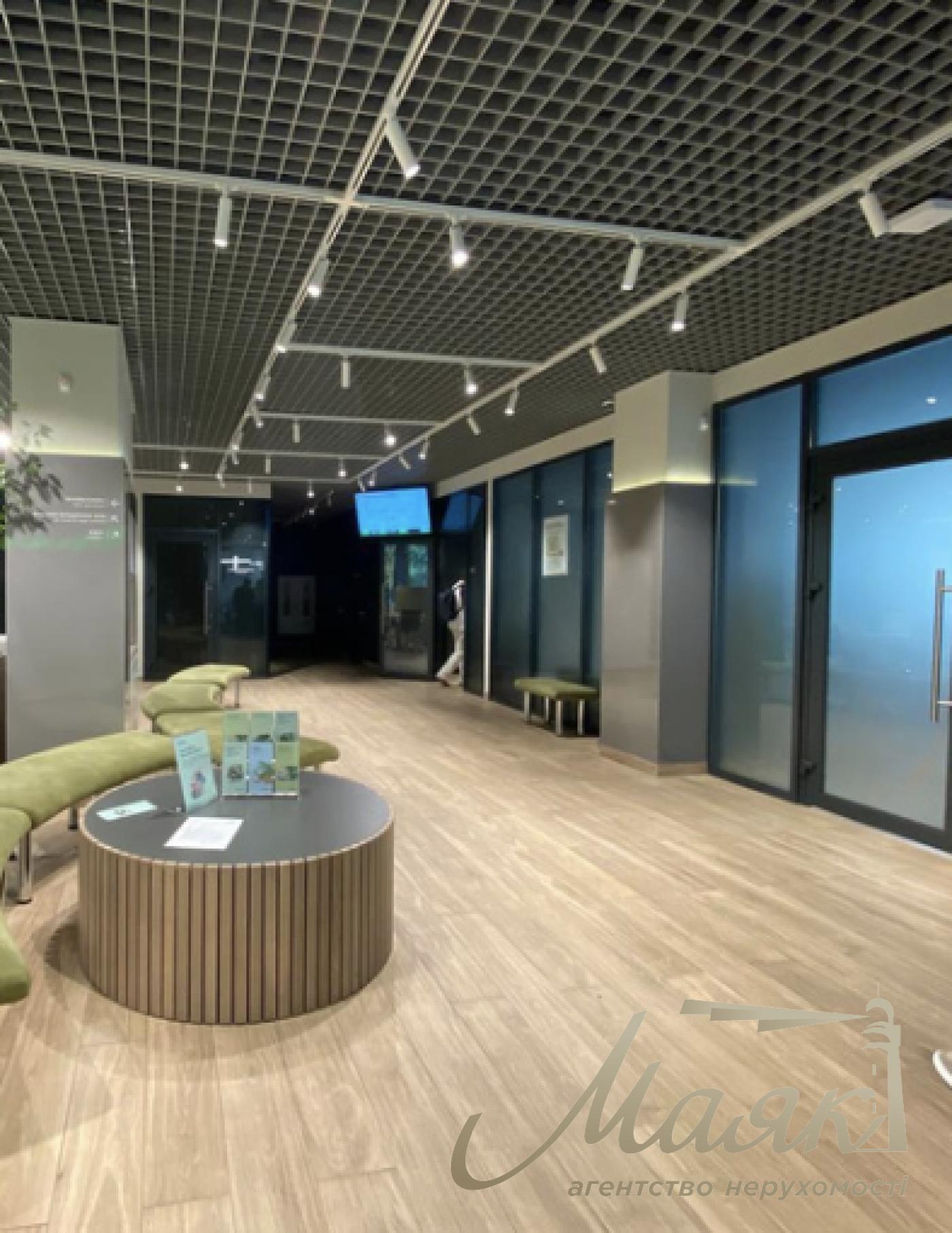 Rent office, building st. Kovpaka 29, Pechersk, Kyiv