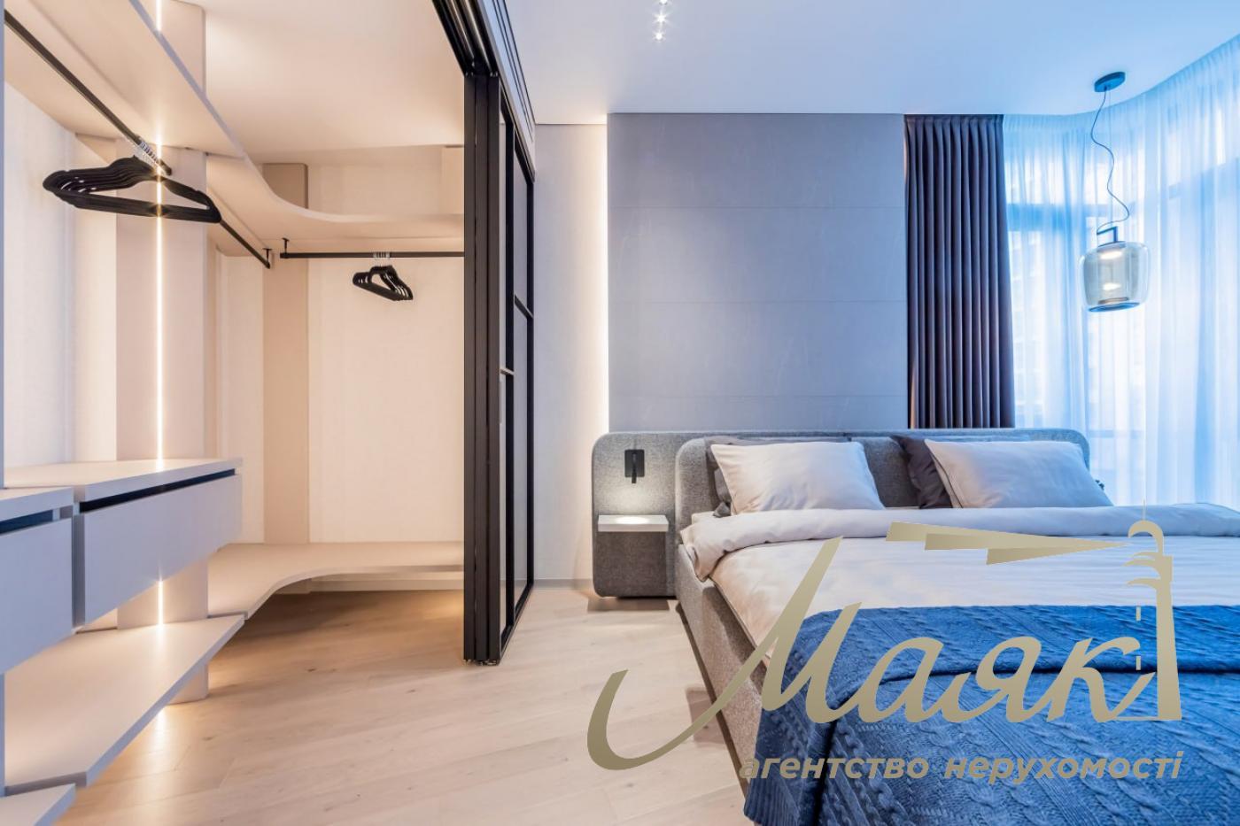 Продаж 3-кімнатної квартири 103м2 у ЖК "Новопечерські Липки", Драгомирова/Верхогляда 17Б, Печерськ, дизайнерський ремонт