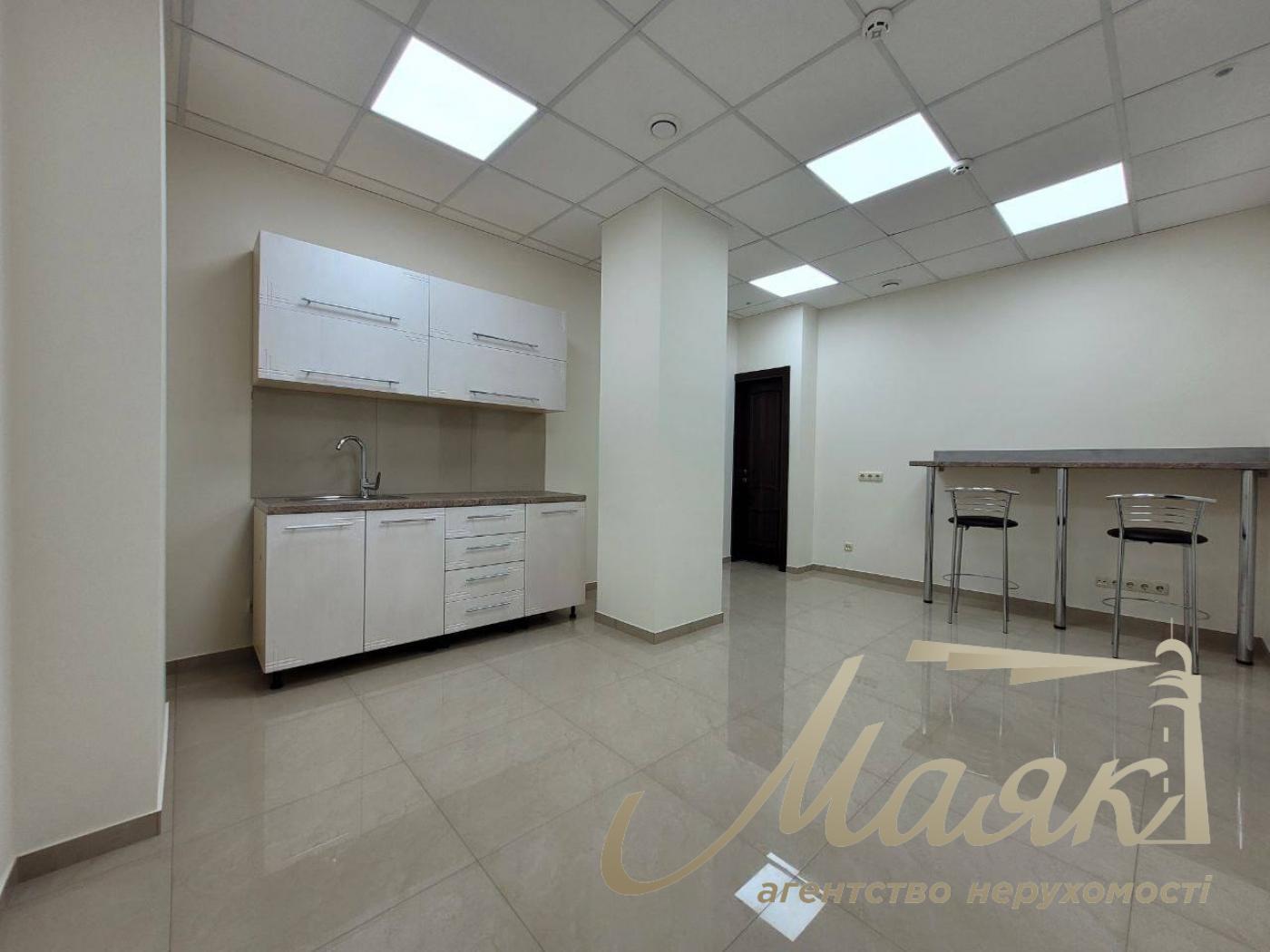 Office for rent 340m2 on Podol, Spasskaya street, 5, Kiev