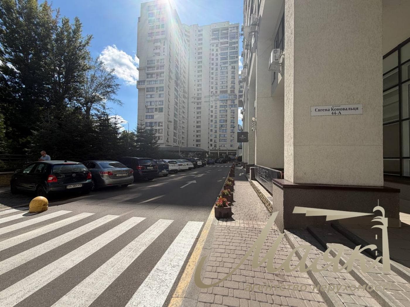 2-room apartment for rent in the Panorama residential complex in Pechersk, at 44-A Konovaltsa Street.