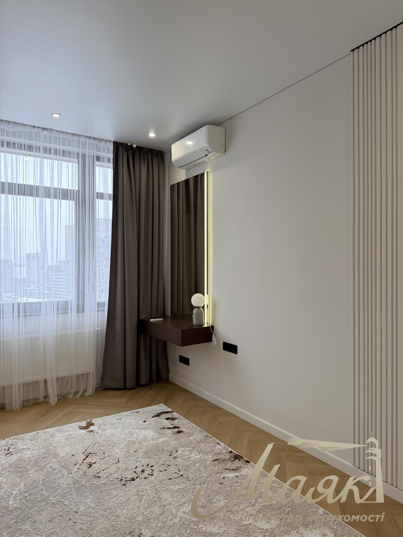 Оренда 3-кімнатної квартири 91м2 у ЖК "Фундуклеївський", Центр Києва, вул. Богдана Хмельницького, 58А.