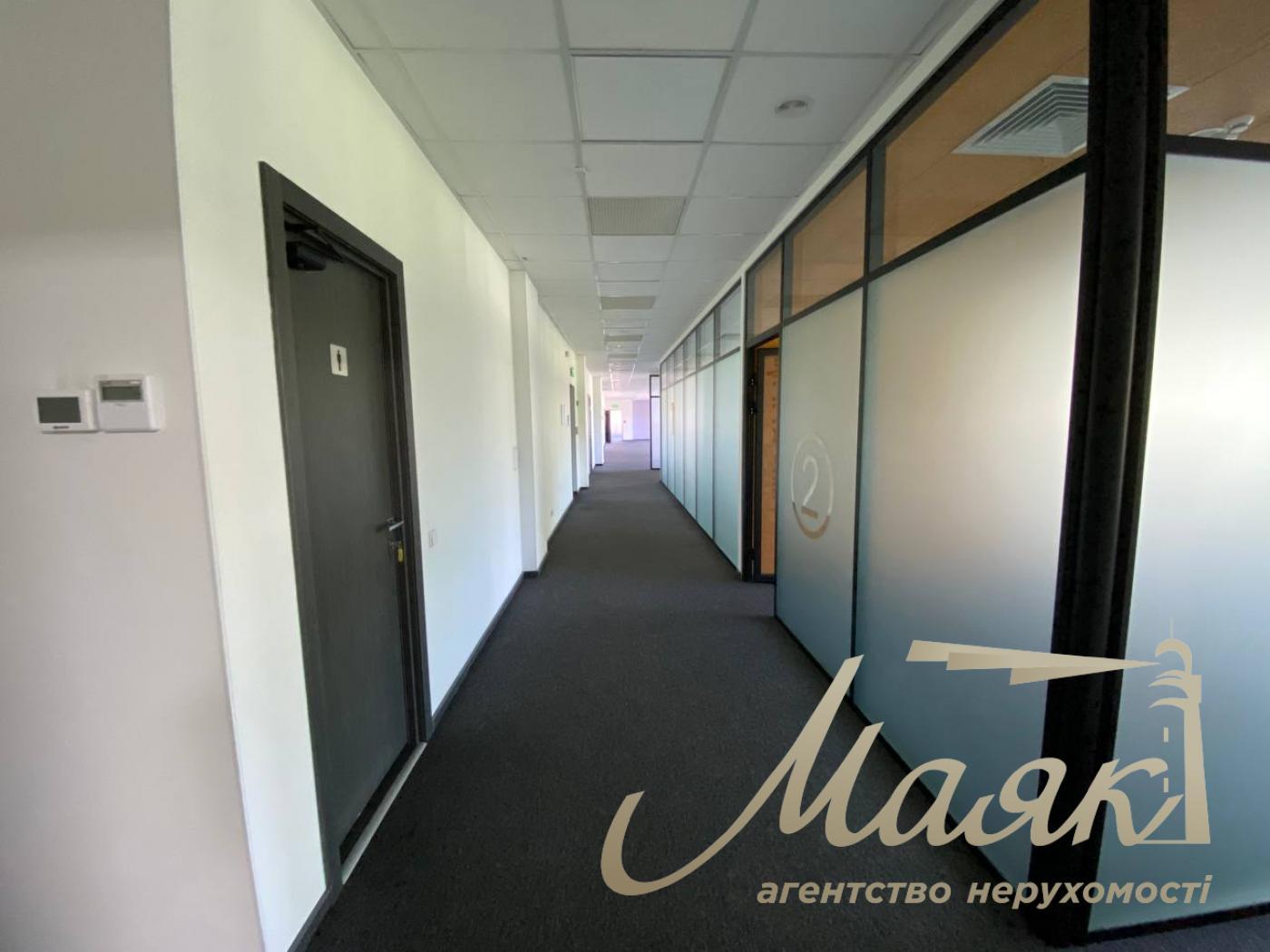 Аренда офиса 648 м2 в БЦ на Дорогожичах, возле метро