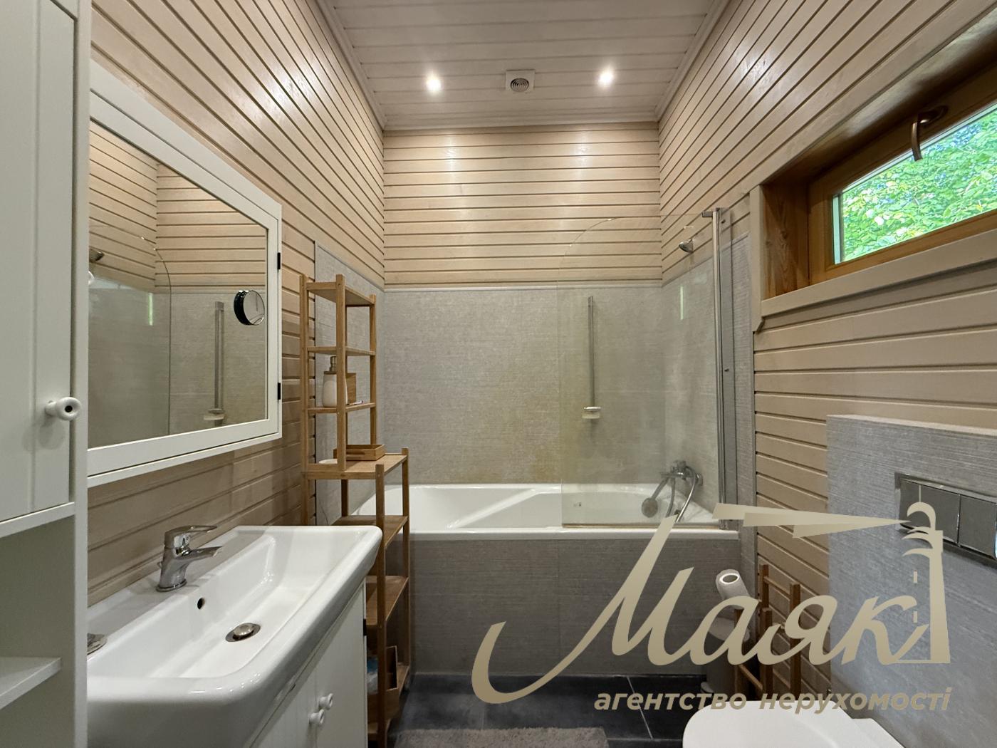 Оренда затишного будинку 280м2 з видом на озеро в Конча-Заспі, Хутір Мрігі.