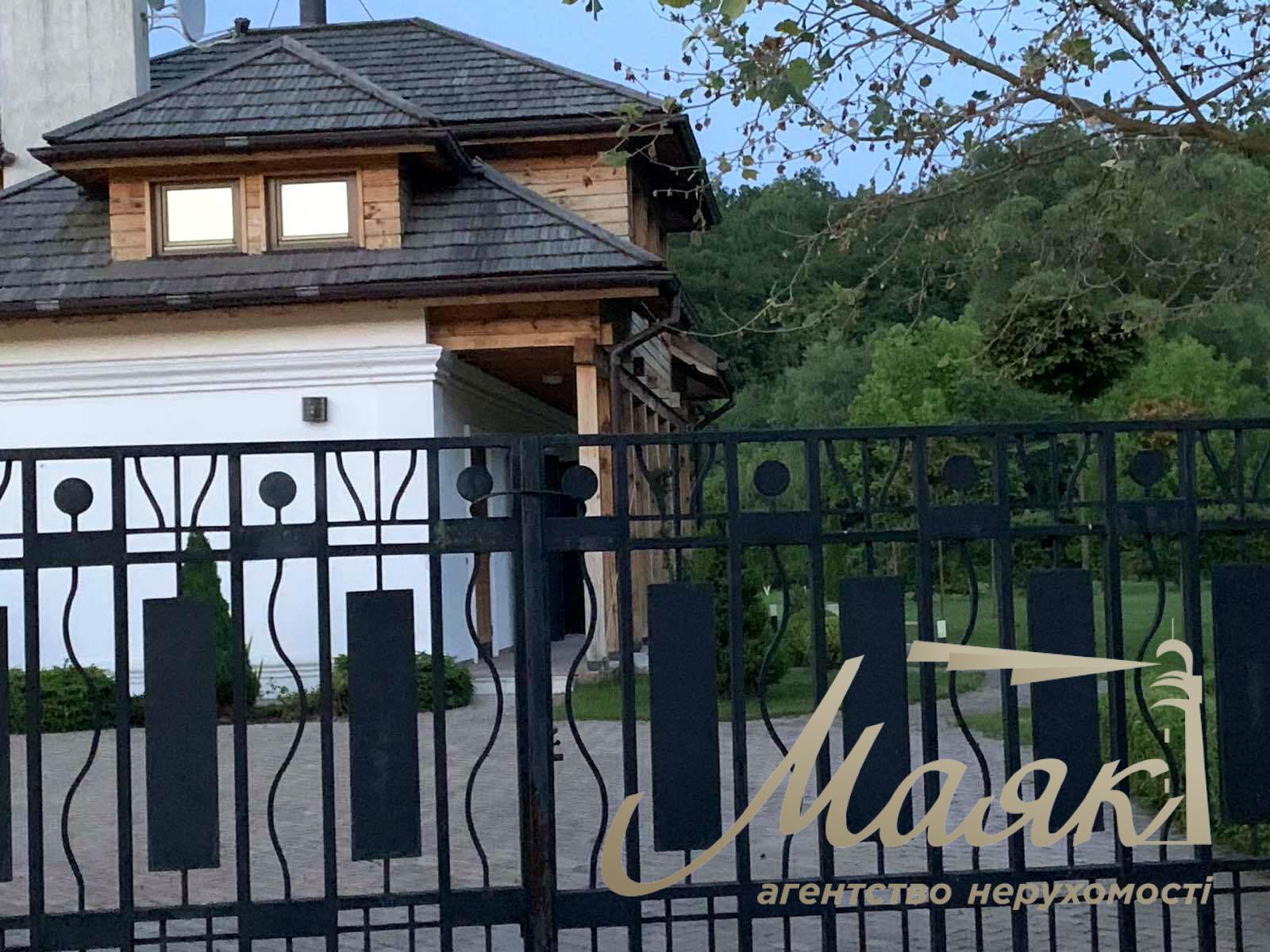 Оренда двоповерхового будинку 120м2 поруч із лісом у с. Великі Дмитровичі