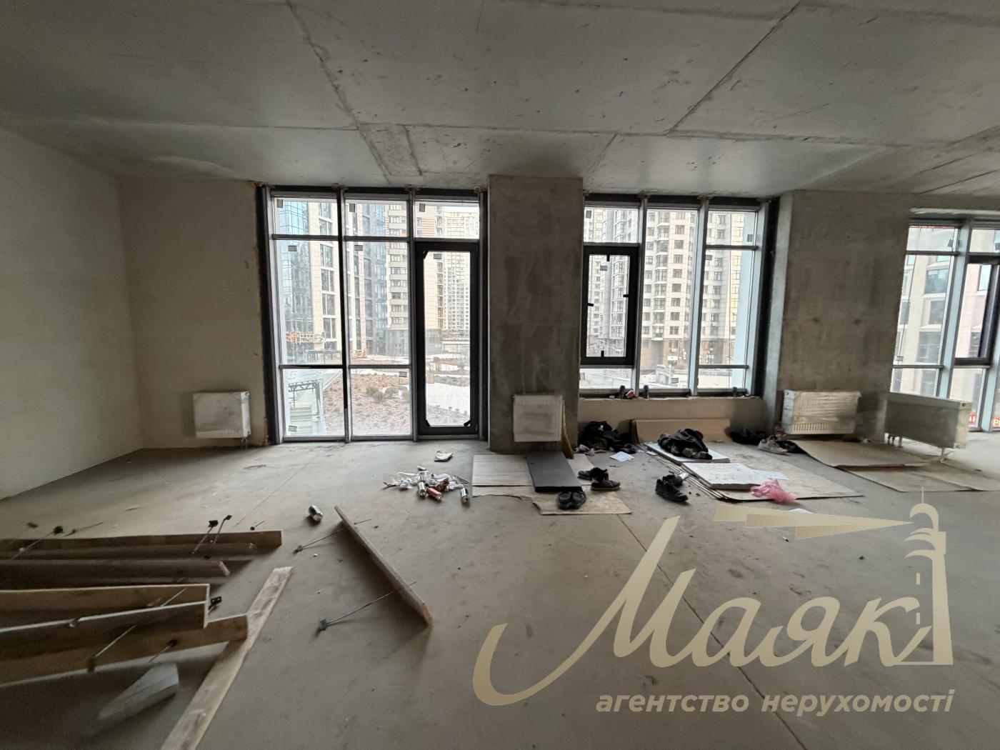 Sale of facade commerce in Residential Complex Novopechersky Lipki