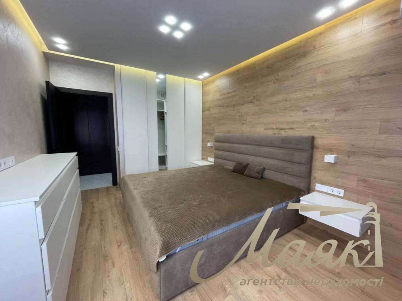 Sale of 2-room apartment 60m2 in residential complex Parkland, Yunosheskaya st. 17, Goloseevsky district, Kyiv.