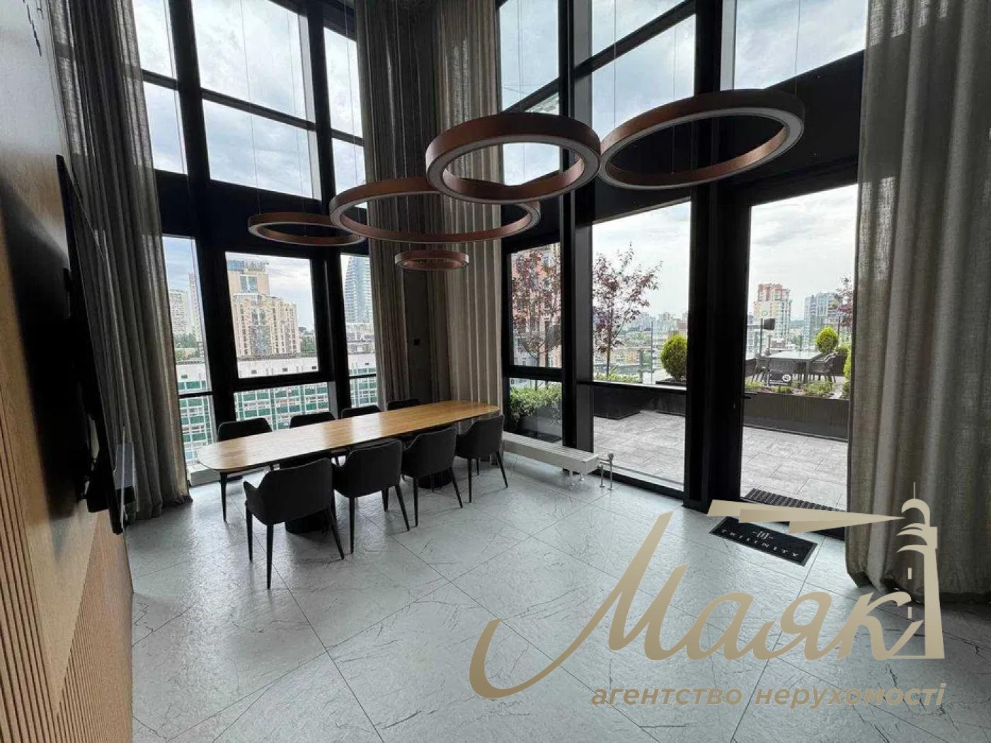 Продажа 4-комнатной квартиры ЖК Тринити, ул. В. Тютюнника