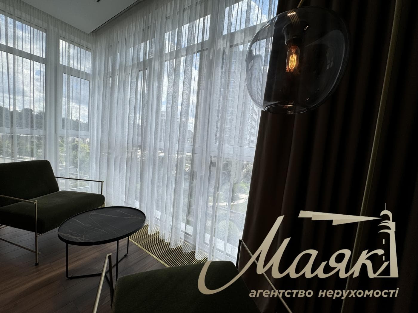 Продажа 3к квартиры 150м2 в ЖК Новопечерские липки, Драгомирова 17, Печерск, Киев