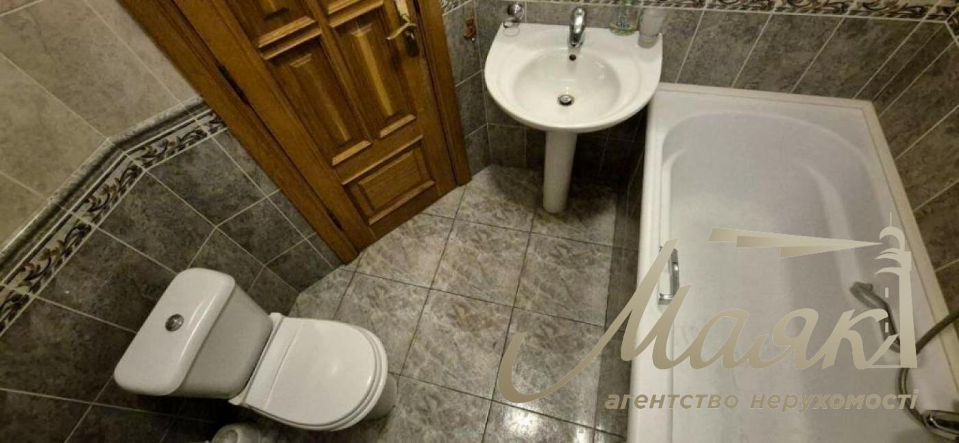 Оренда офісу 120 м2 вул. Інститутська, 19В, Печерський р-н