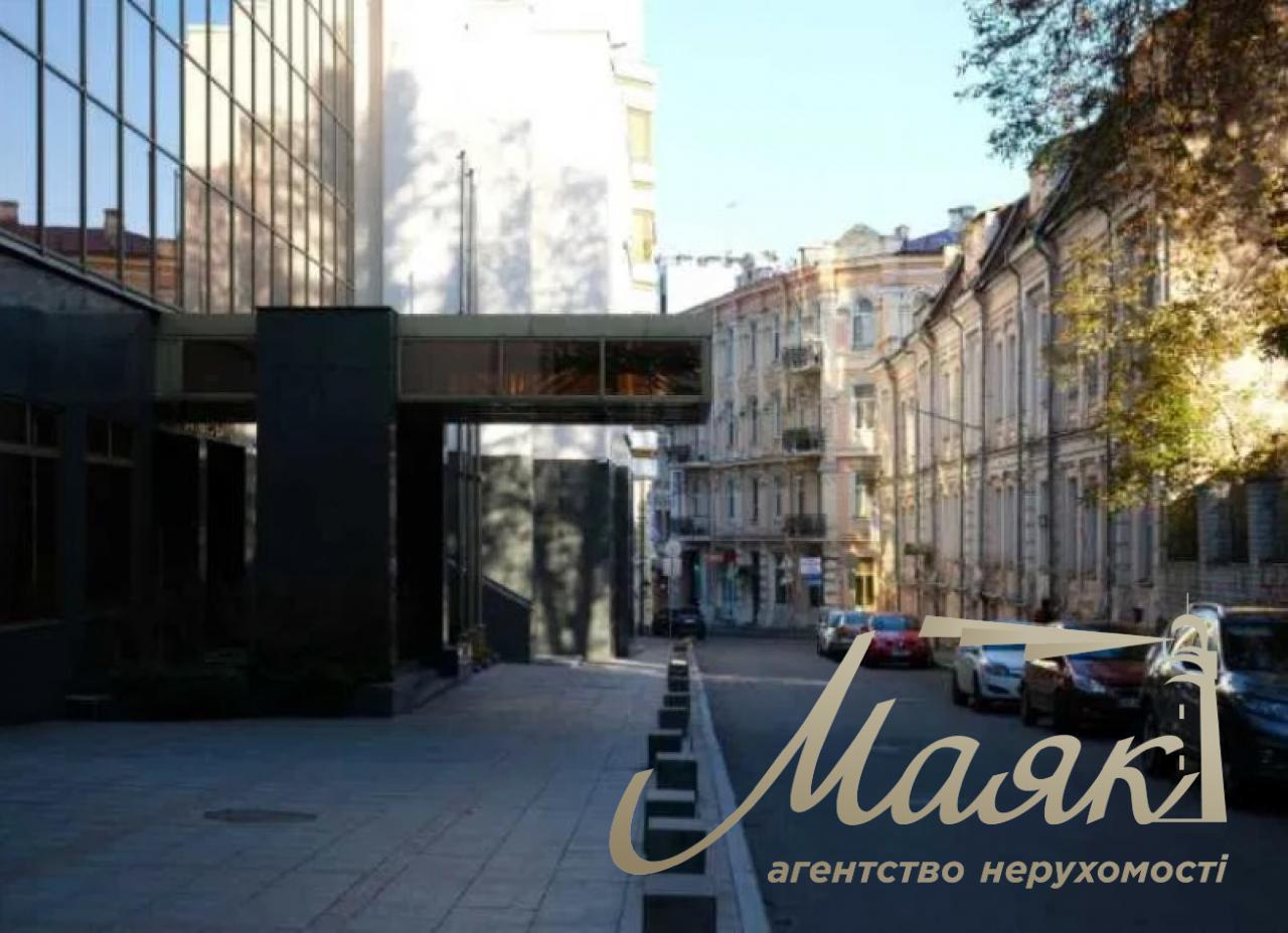Sale of office building, lane Shevchenko, 12, Independence Square