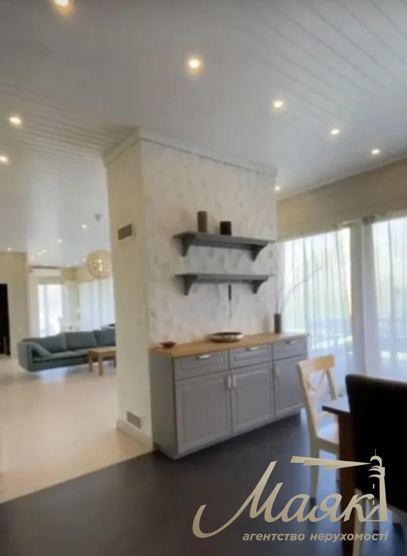 Оренда затишного будинку 280м2 з видом на озеро в Конча-Заспі, Хутір Мрігі.