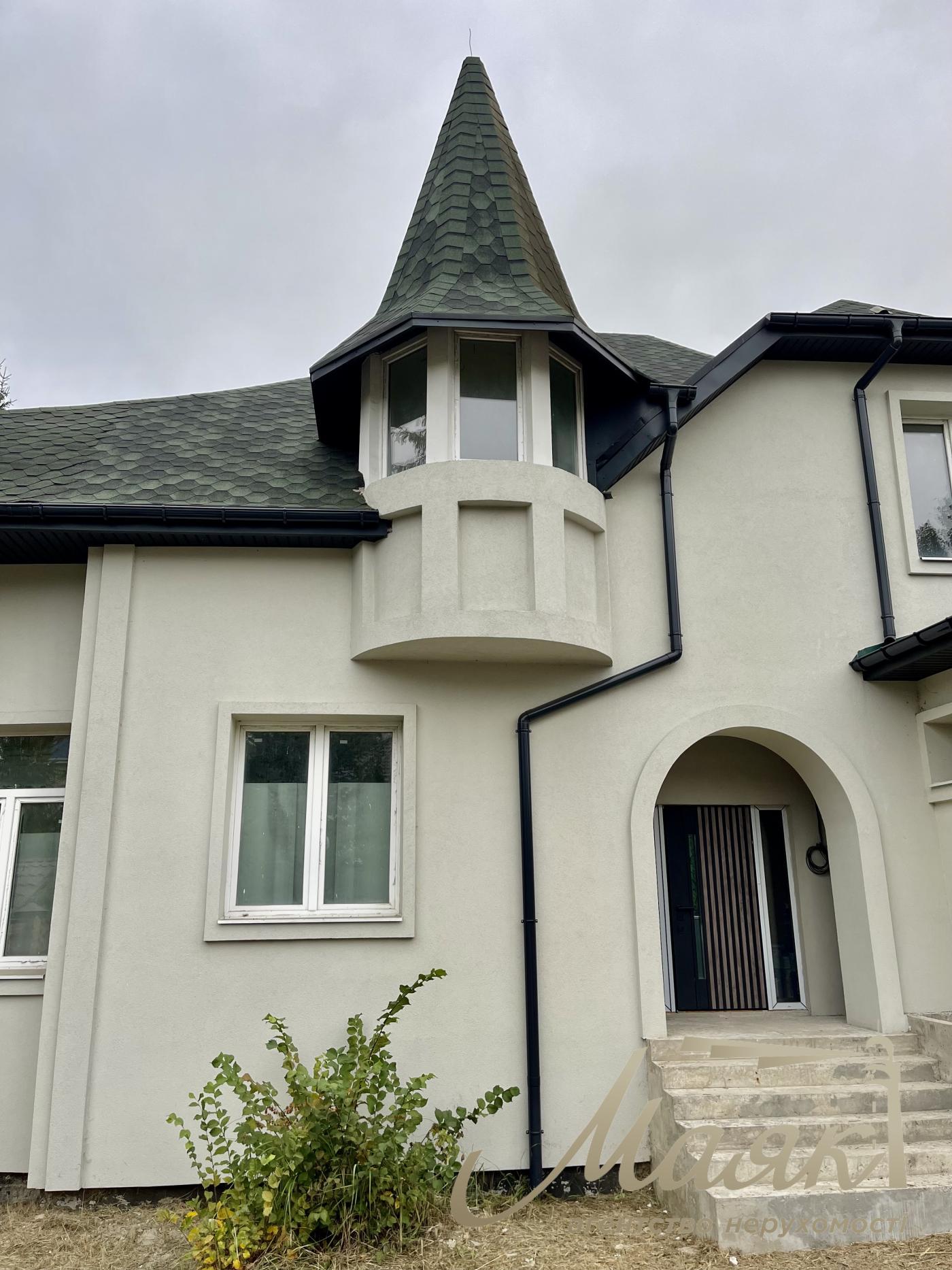 Продаж будинку з гаражем 365м2, ділянка 15 соток у КМ "ОБРІЙ - К" вул. Центральна, у с. Козин,