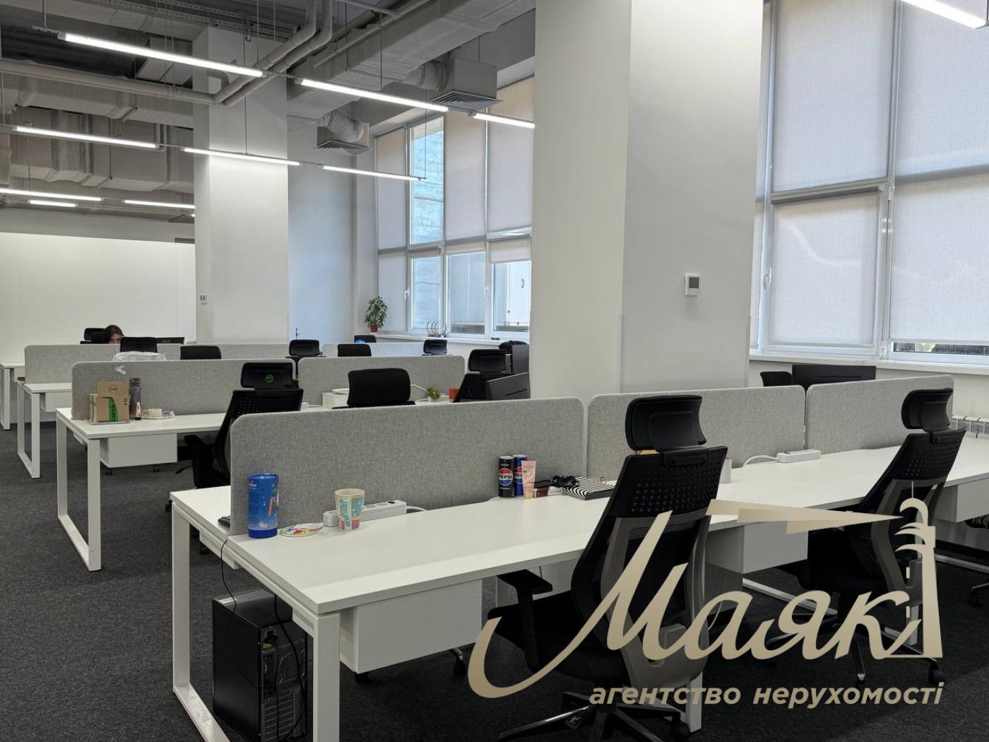 Оренда офісу 410 м2 в БЦ з ремонтом Олімпійська Центр