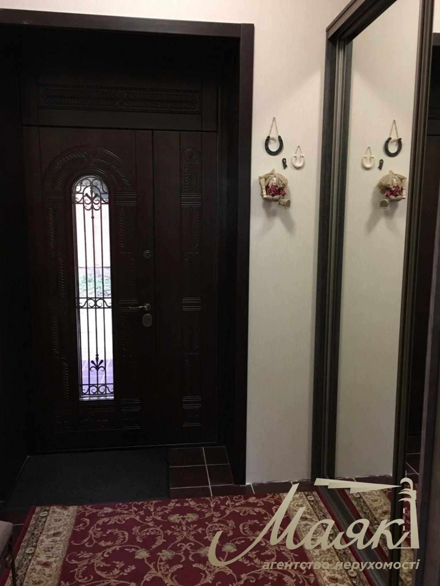 House for sale 1000 m2 Gostomel