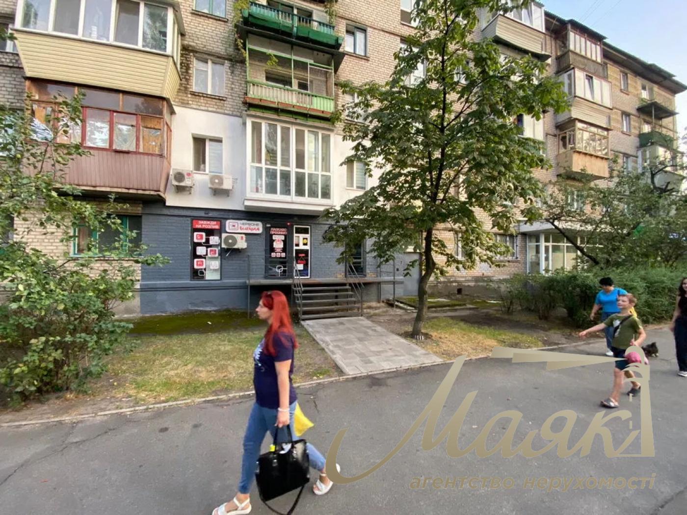 Оренда фасадного приміщення 48 м.кв. Соцмістечко, Дніпровський р-н