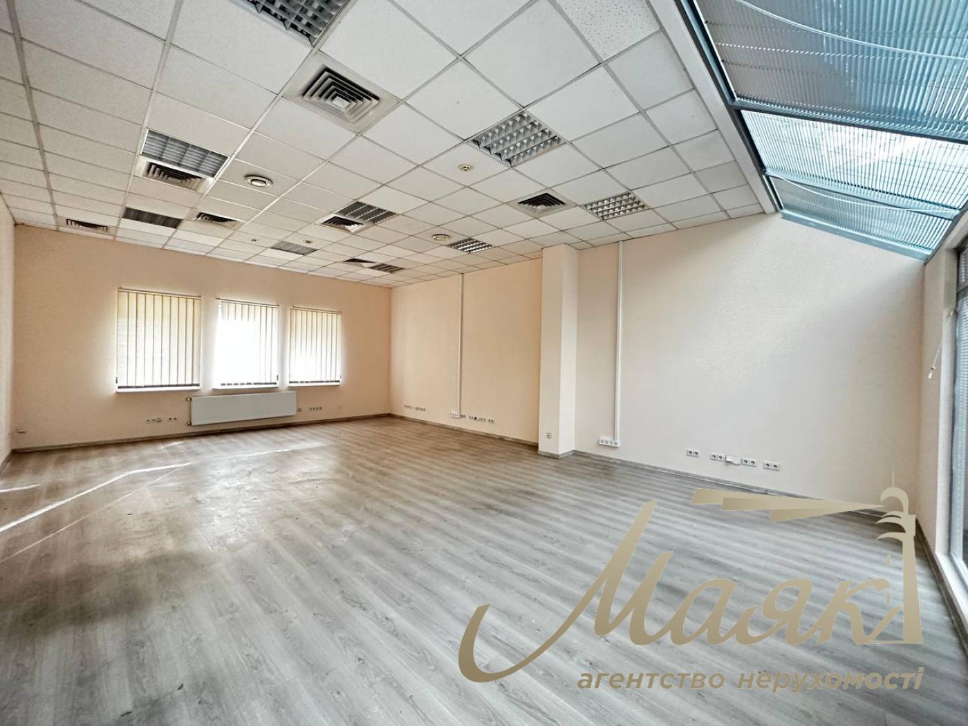 Office for rent 2400m2, Khorevaya 55, Podil, Kyiv