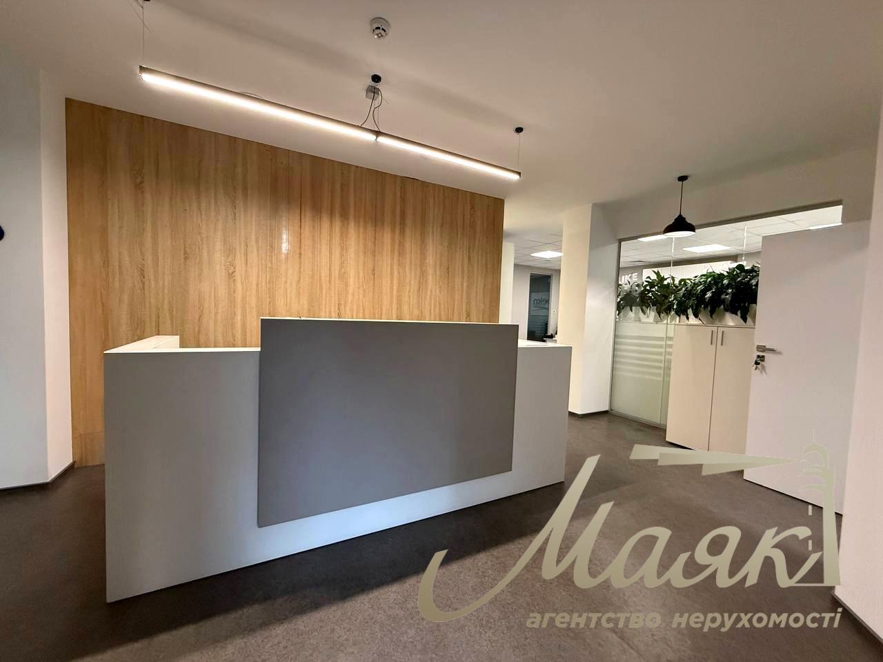 Office for rent in BC Europassage 372 sq.m. on Semy Prakhovych str. (Gaidara), 58/10