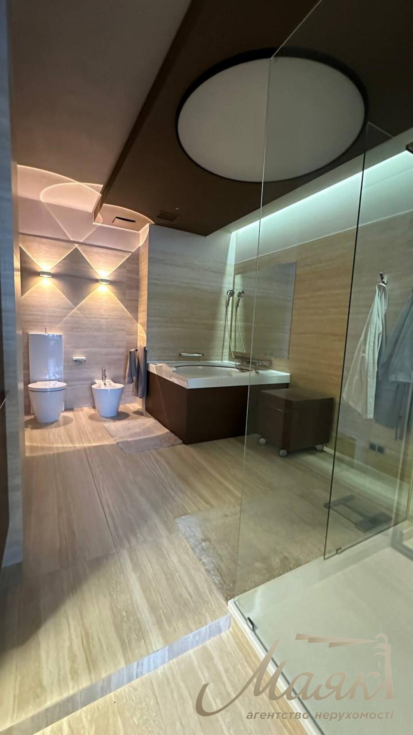 Rent 3k apartment in PecherSky Residential Complex