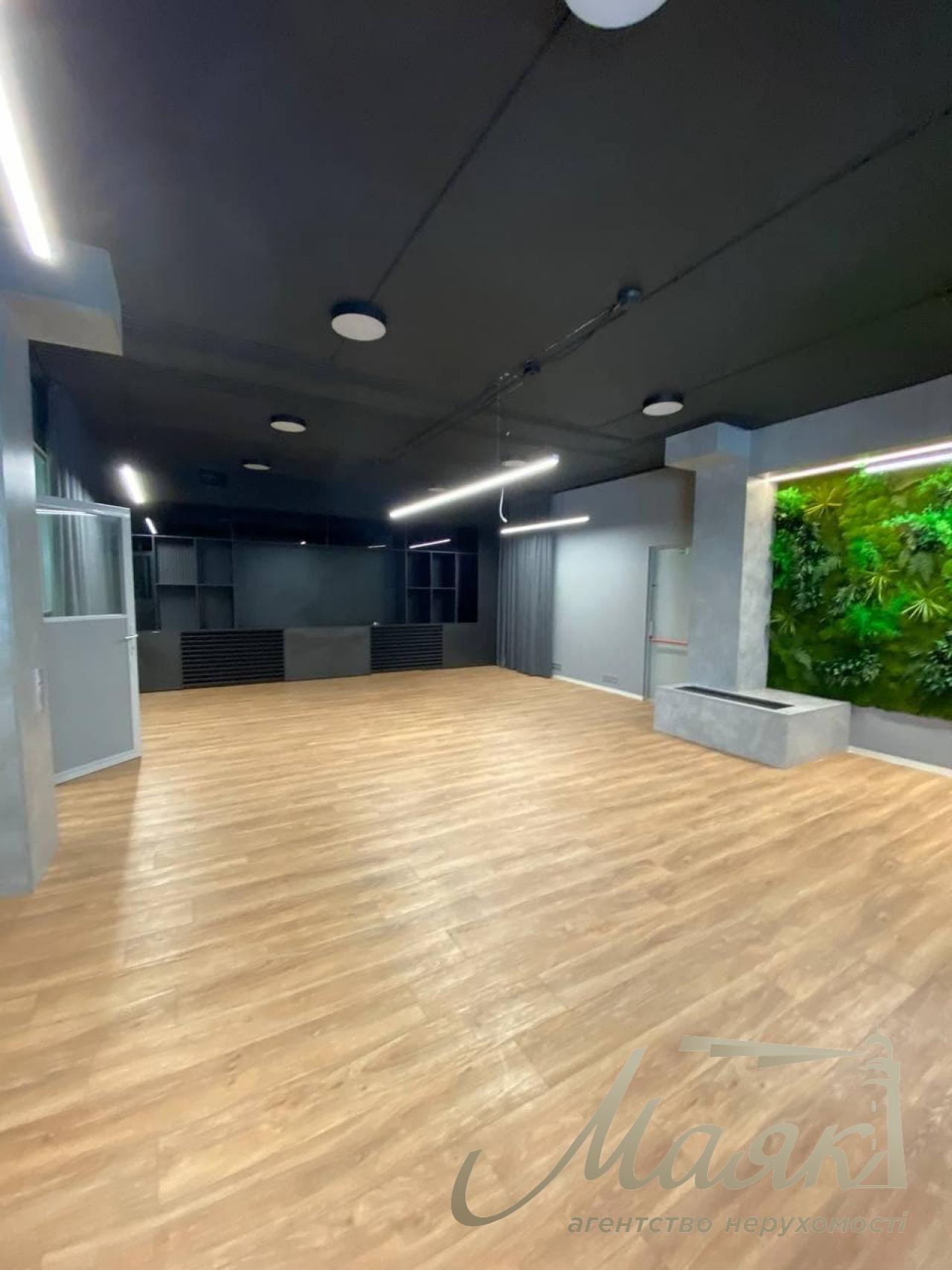 Оренда офісу, площа Спортивна, центр, Київ