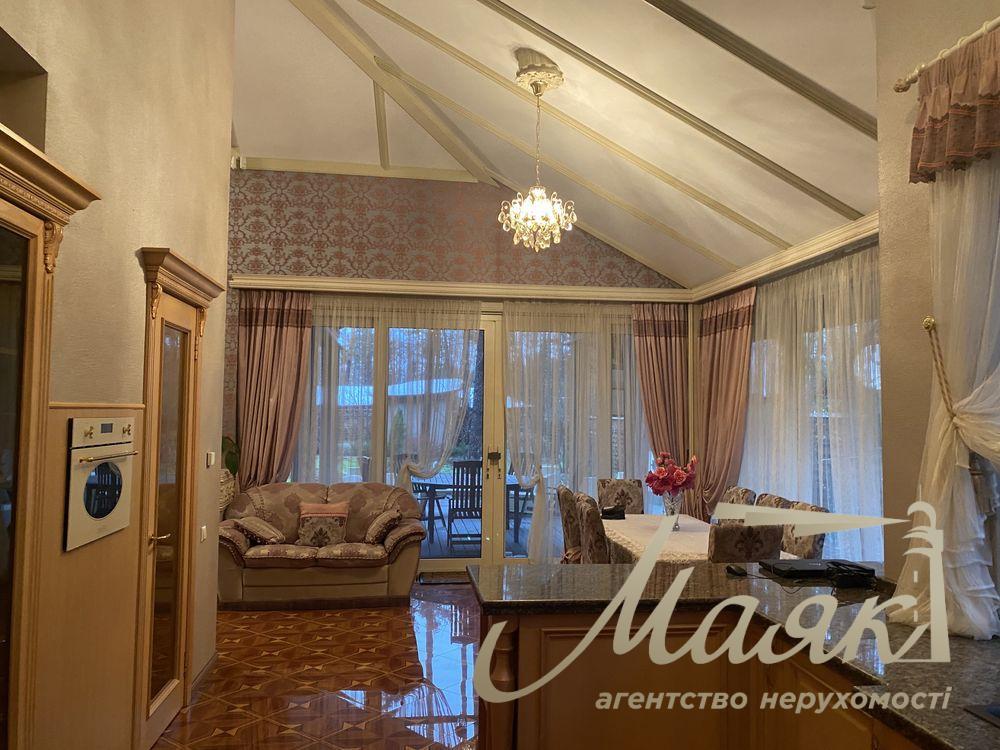 Rent a house 265m2 s.Plyuty/Koncha zaspa/Kozin forest on the territory