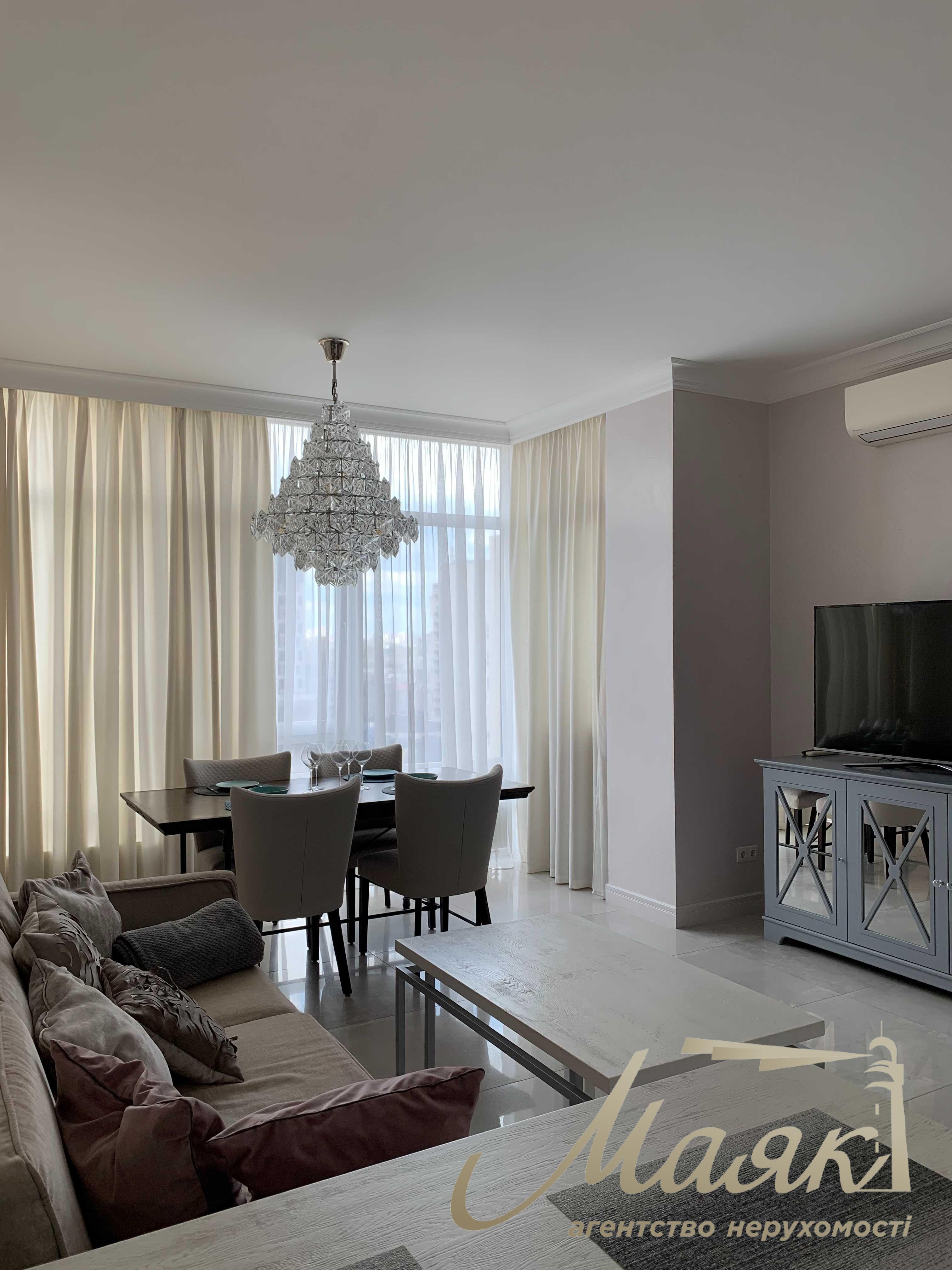 Аренда 1-комнатной квартиры 57м2 в ЖК Бульвар Фонтанов ул. Саперное Поле 3