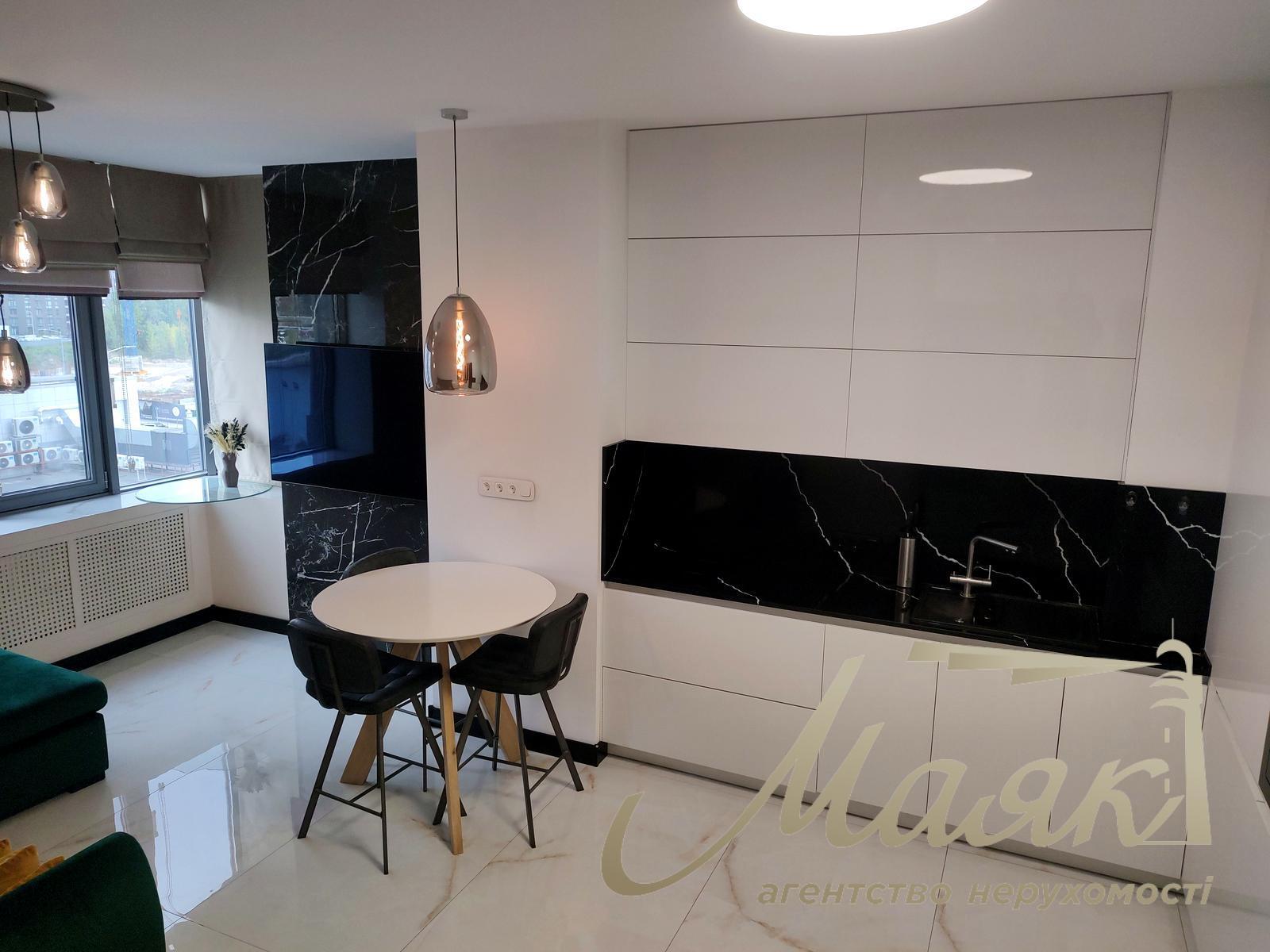 Оренда 3-кімнатної квартири в ЖК РіверСтоун, Трускавецька вул., 10-Г