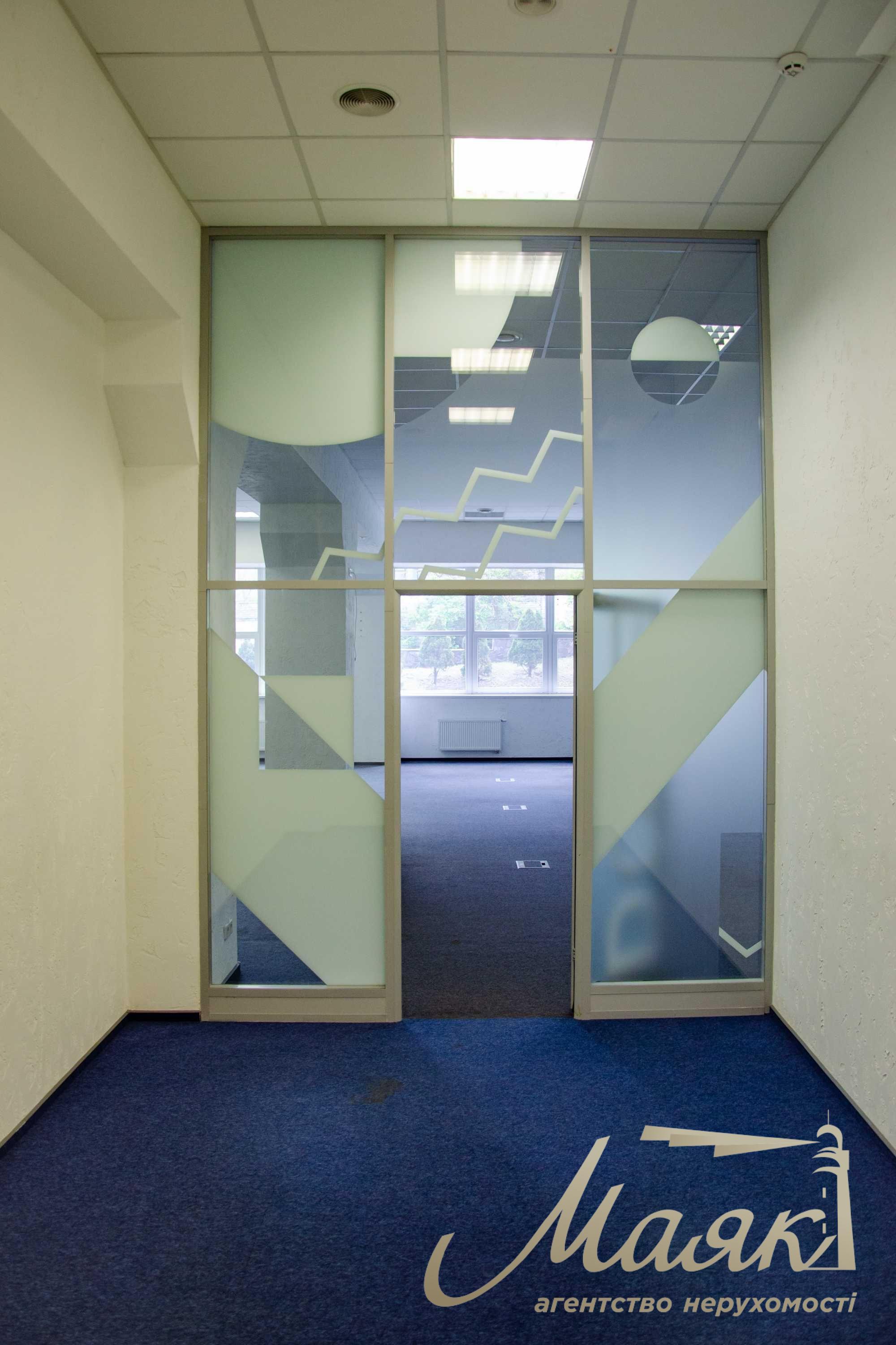 Оренда офісу 1016 м2 у БЦ Victoria Park, метро Васильківська