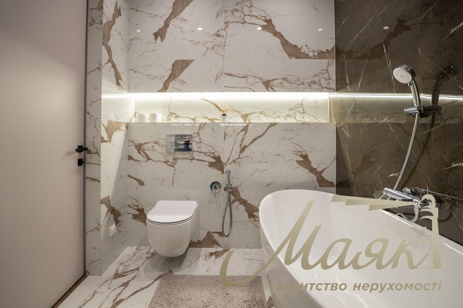 Оренда 2х-кімнатної квартири 102м2 в ЖК Новопечерські липки, вул.Андрія Верхогляда 17-В. (Михайла Драгомирова)