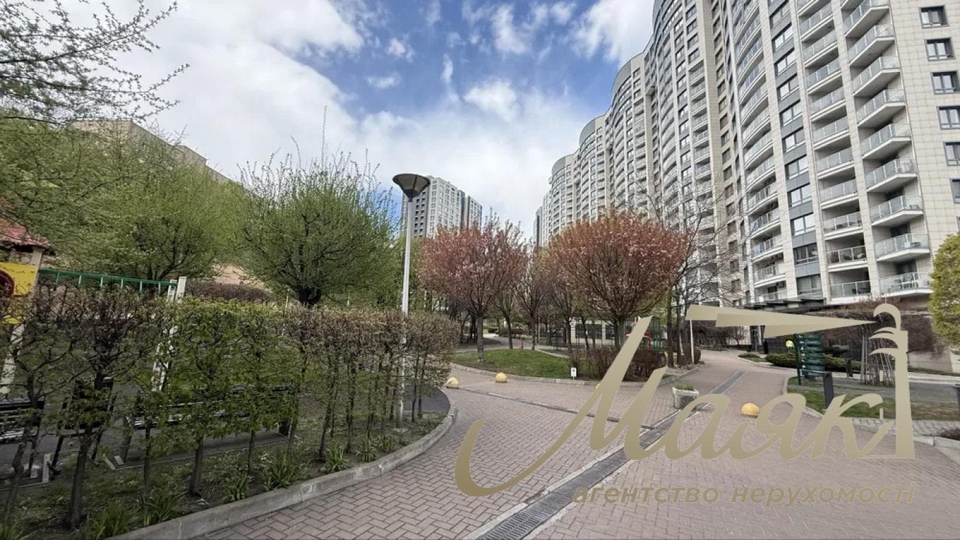 For sale 3-k apartment Park Avenue Residential Complex
