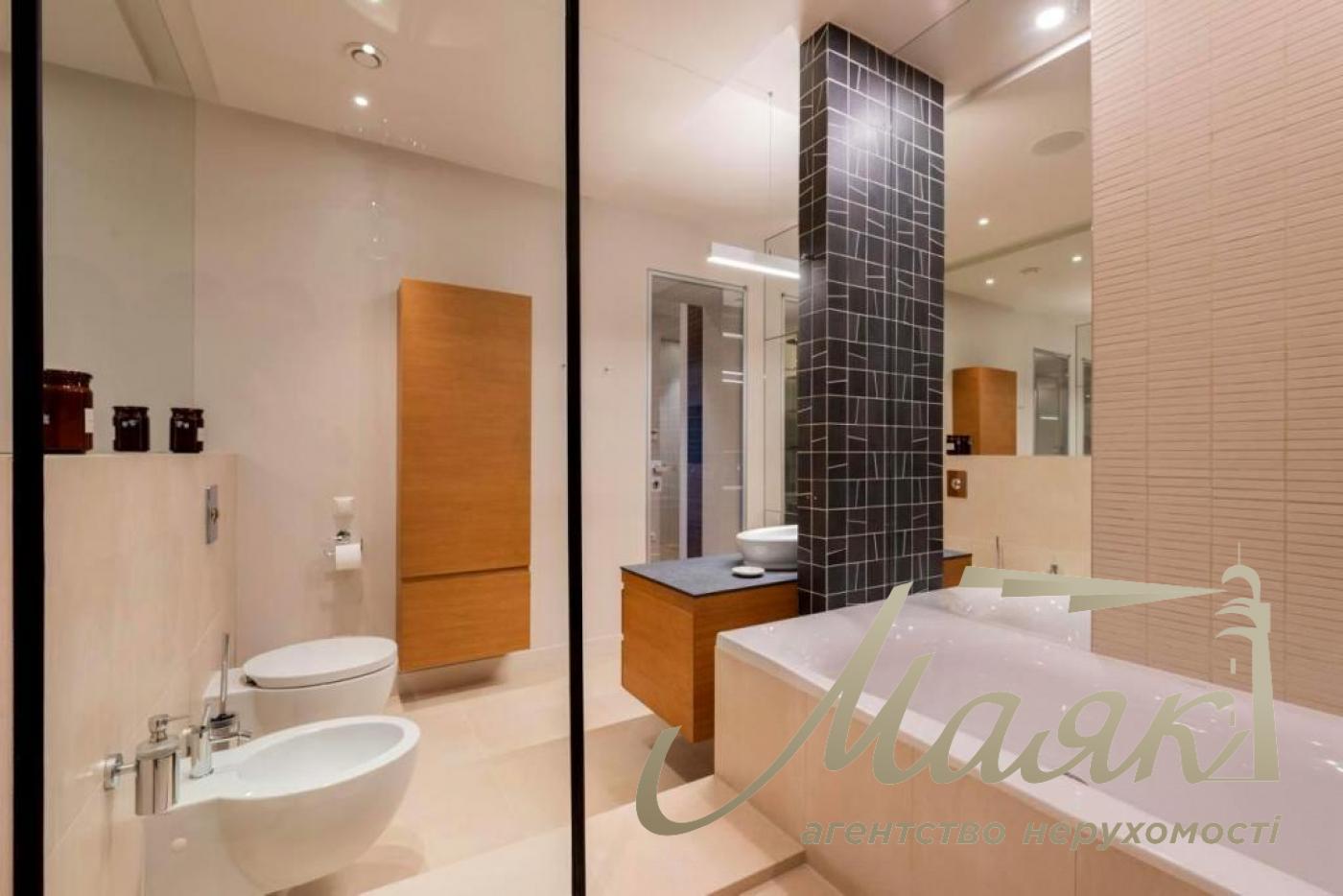 Аренда 3-комнатной квартиры в центре, пер. Виноградный