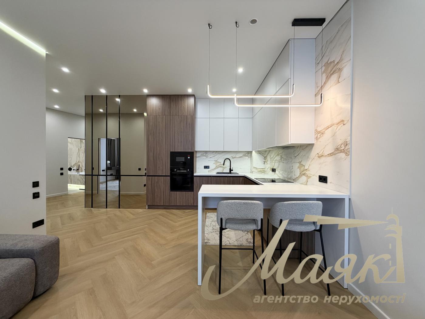 Оренда 3-кімнатної квартири 91м2 у ЖК "Фундуклеївський", Центр Києва, вул. Богдана Хмельницького, 58А.