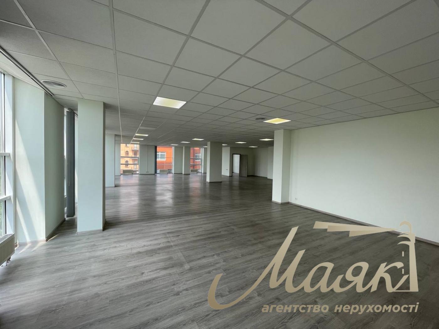 Office for rent 540 sq.m Business Center Star Center Solomenskyi district, Lobanovskyi Avenue