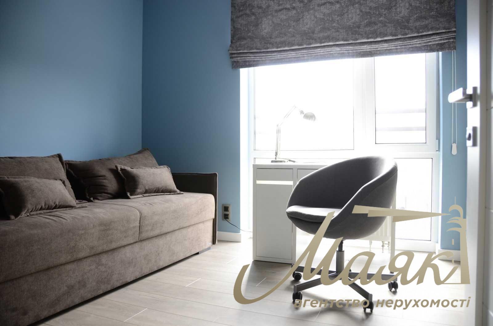 Sale of 2-room apartment, 70m2, residential complex Seven