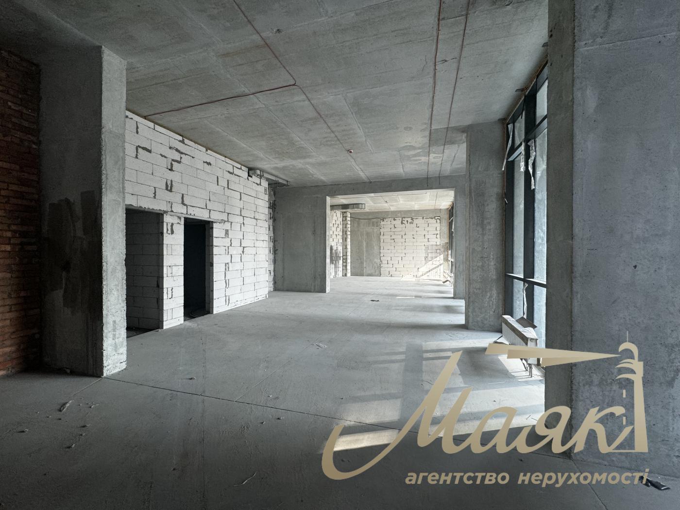 Оренда фасадного дворівневого приміщення ЖК Great (270м2)