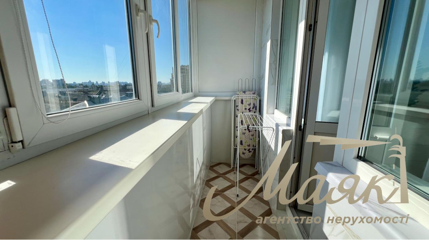 Оренда 2 кімнатної квартири на вул.Арсенальній 20, Печерськ