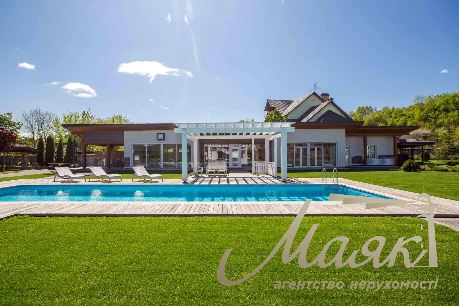 Продаж преміального домоволодіння в Лісниках, 770 м², 30 соток, Обухівський напрямок, Києво Святошинський район вул. Виноградна