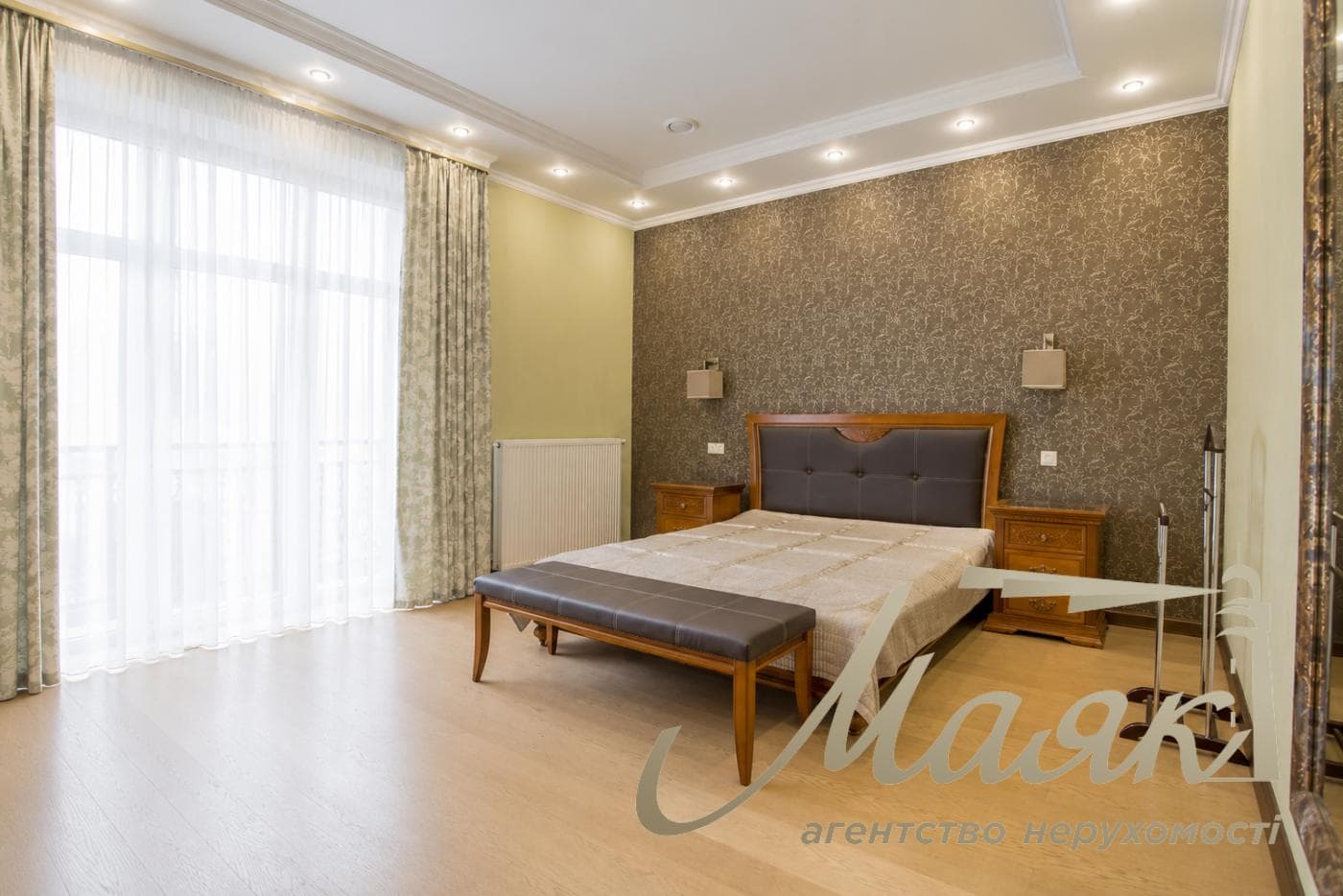 Sale of house 420 m2 in elite KG Solnechnaya Dolina, Romankov