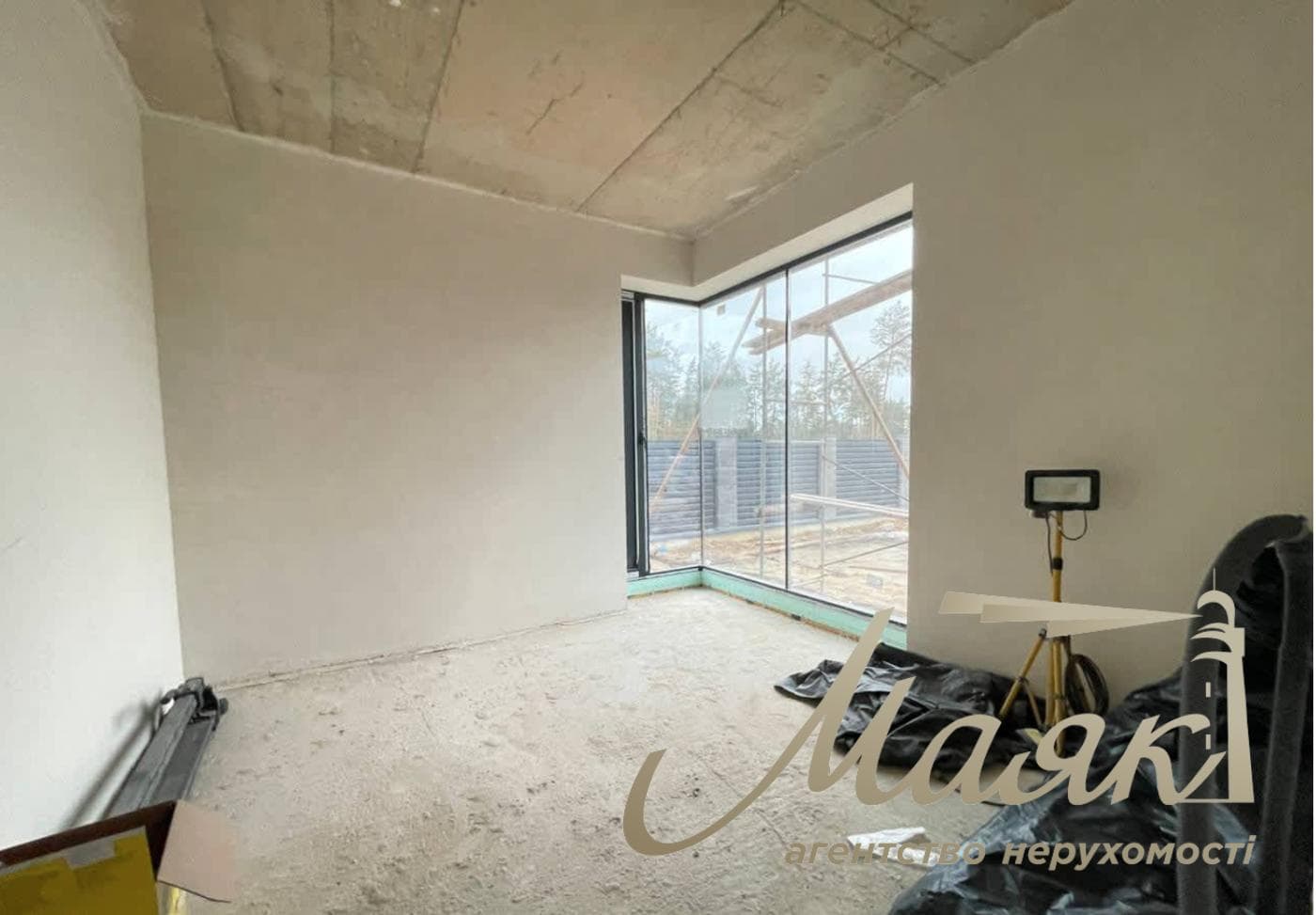 Продаж 2-х поверхового 378м2, КМ Нова Ходосівка